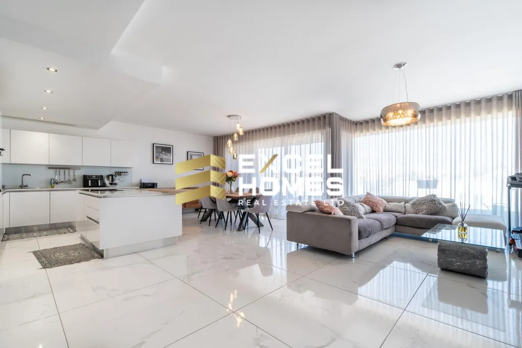 3 bedroom Penthouse in St Pauls Bay, Malta – 62701