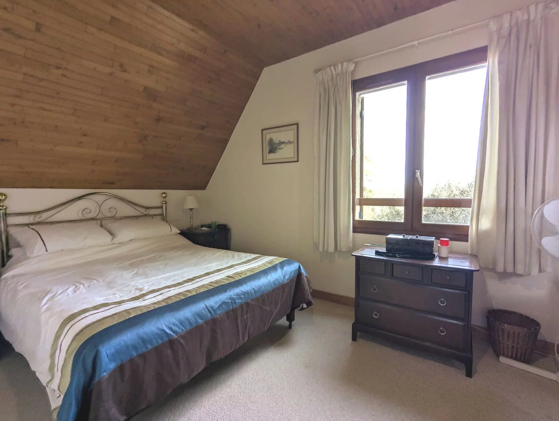 Charming Detached 4-Bedroom Home with 1-Bedroom Apartment and Stunning Valley Views – Near Cénac, Aquitaine – France – BVI74228