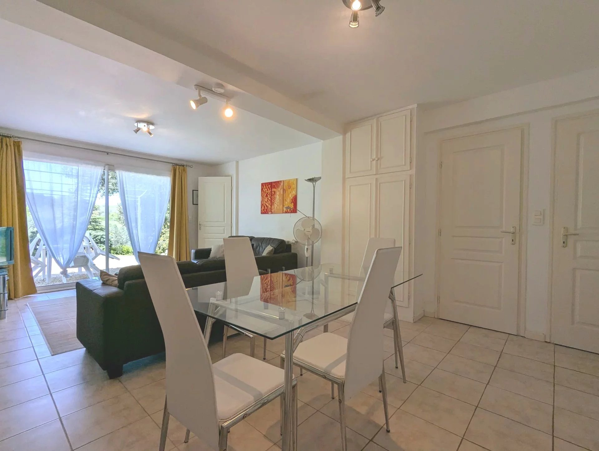 Charming Detached 4-Bedroom Home with 1-Bedroom Apartment and Stunning Valley Views – Near Cénac, Aquitaine – France – BVI74228