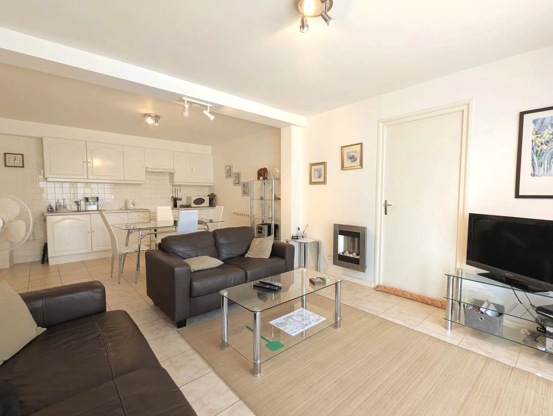 Charming Detached 4-Bedroom Home with 1-Bedroom Apartment and Stunning Valley Views – Near Cénac, Aquitaine – France – BVI74228