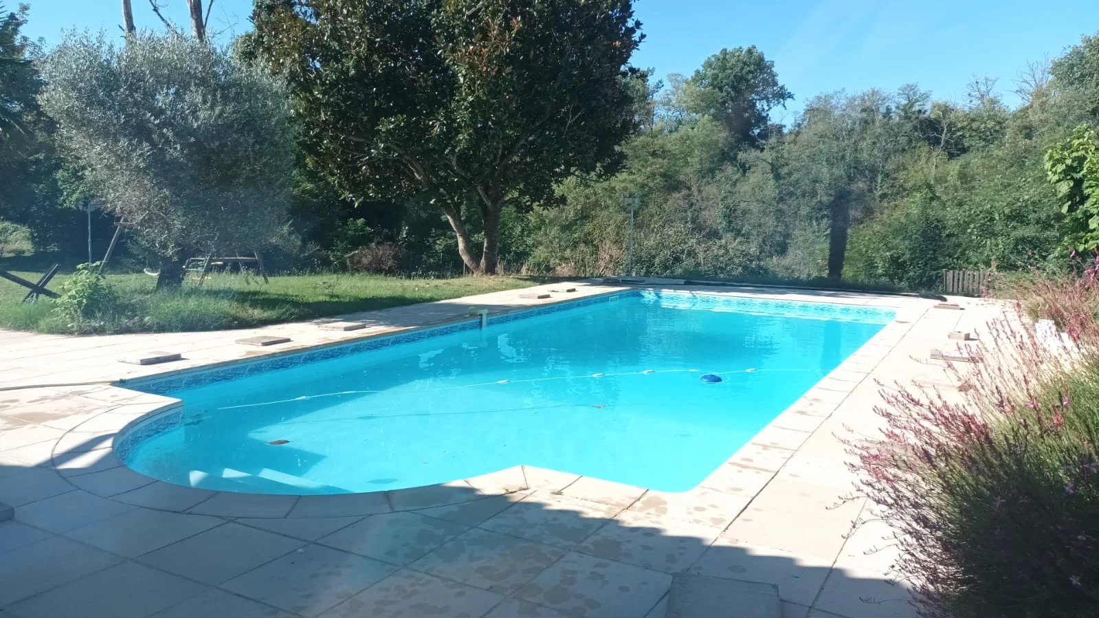 Tranquil Living Just Minutes from Bustling Gaillac – 4-Bed Haven with Pool and Garden Paradise, Midi-Pyrénées – France – BVI80381