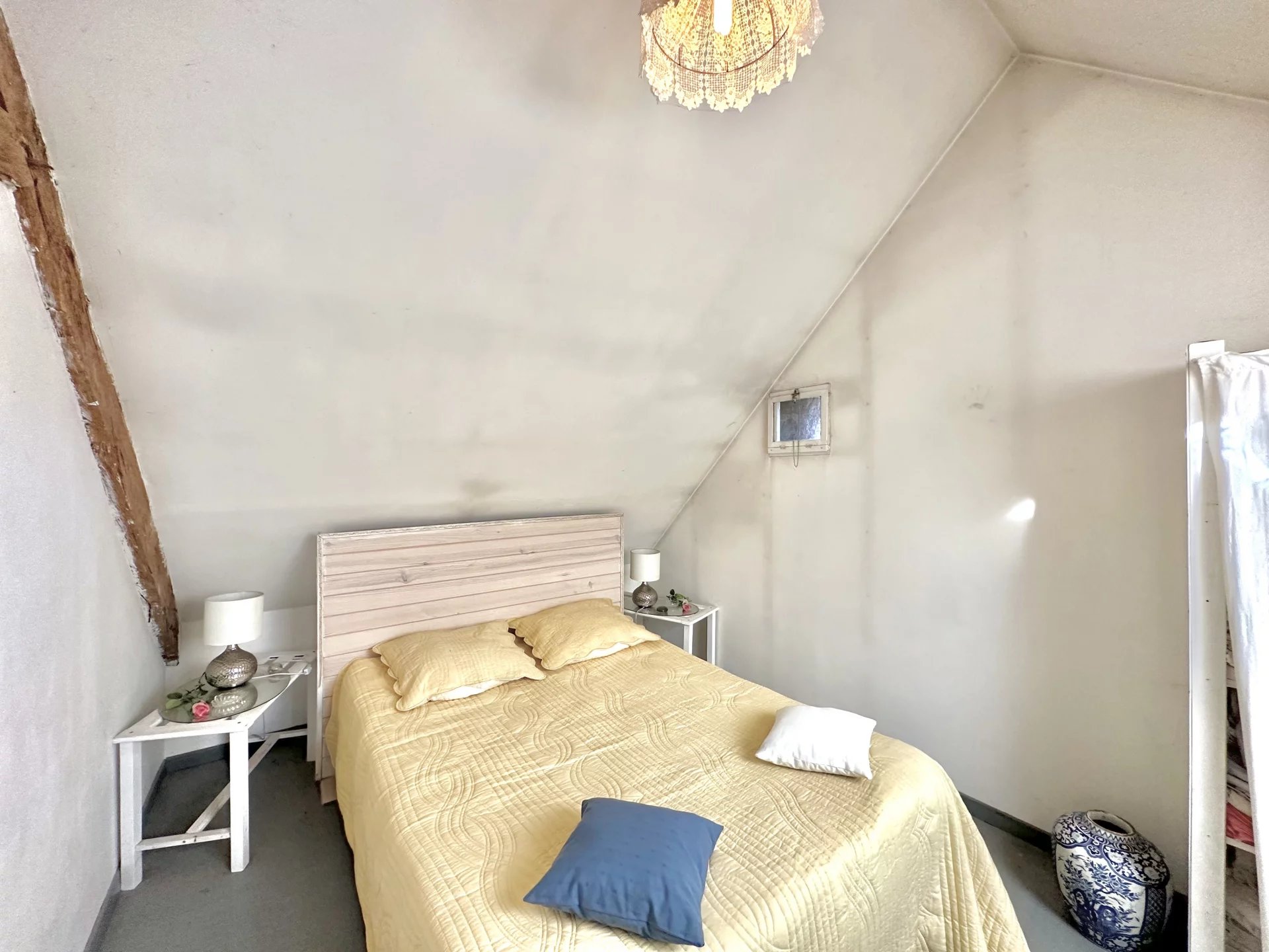 Beautiful House With Great Outbuildings in Hamlet, Poitou-Charentes – France – BVI62391