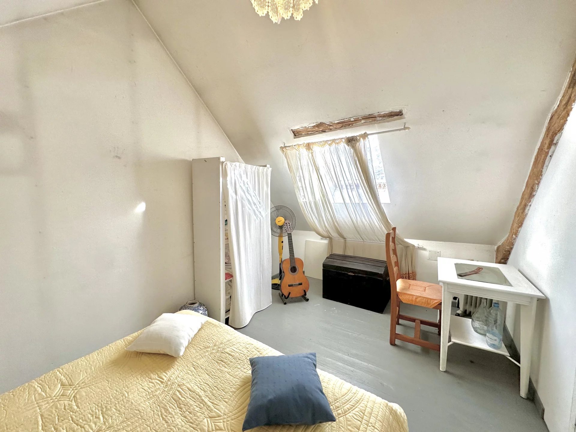 Beautiful House With Great Outbuildings in Hamlet, Poitou-Charentes – France – BVI62391