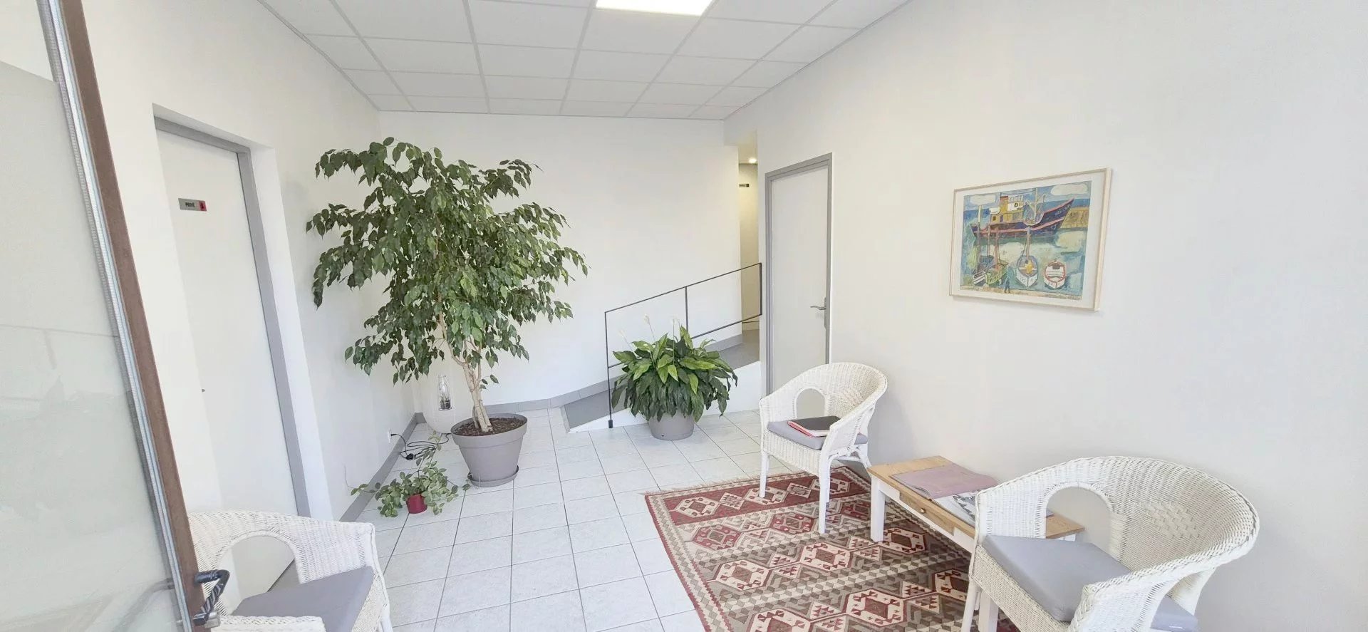 Stone house to renovate with restored business premises, Midi-Pyrénées – France – BVI77393