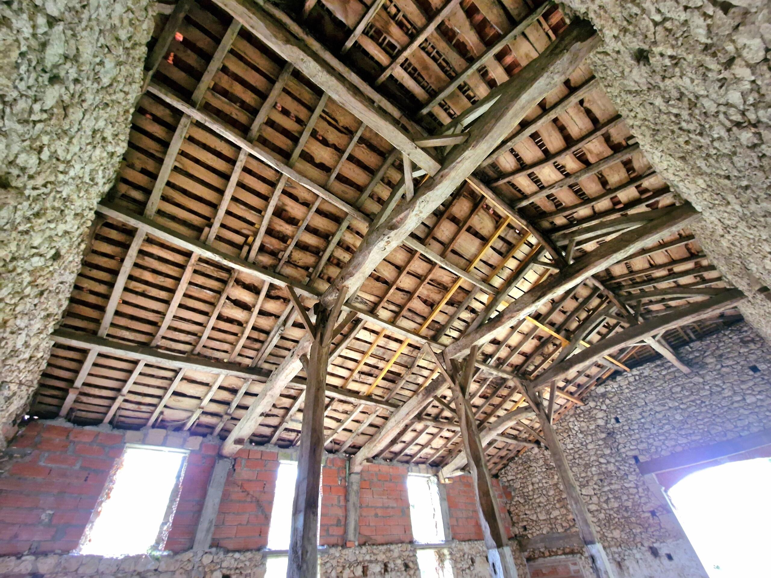 Stone Property for Renovation just outside Eymet, Aquitaine – France – BVI77873