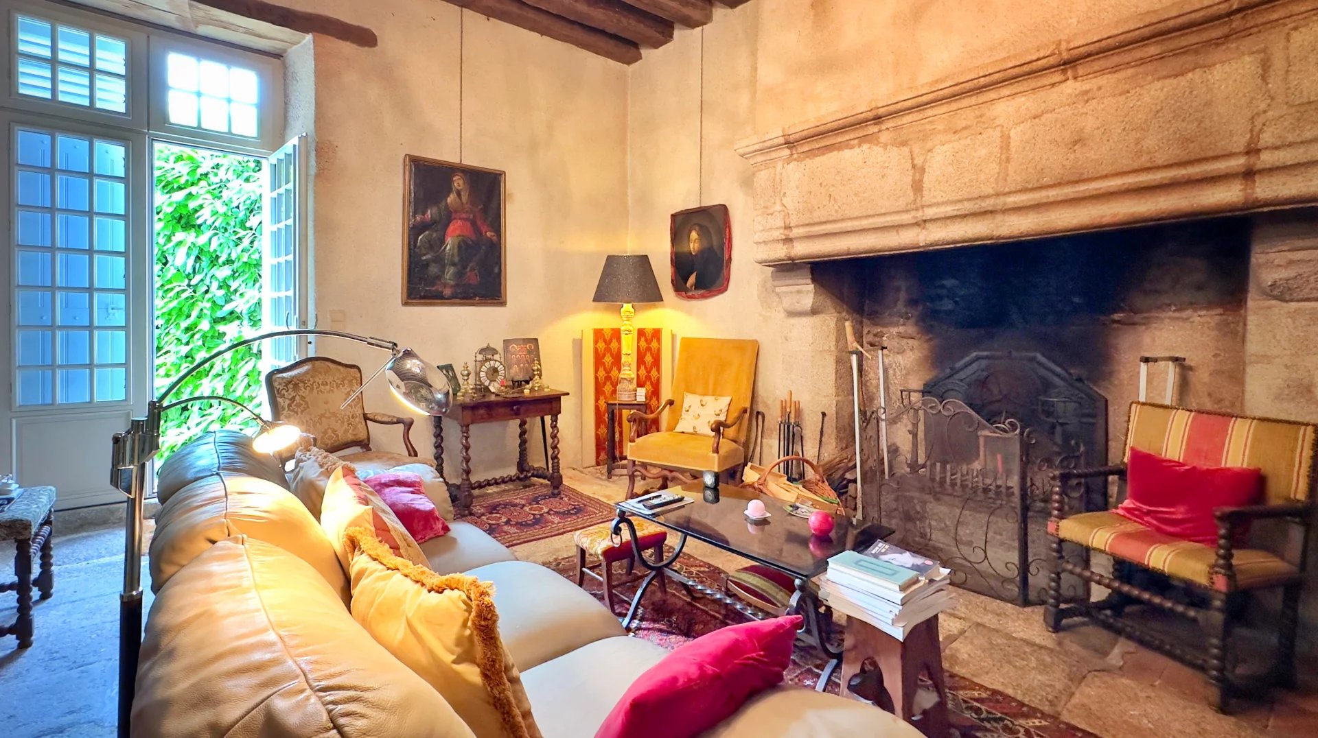 Historical home in the peaceful heart of a popular town, Limousin – France – BVI73449