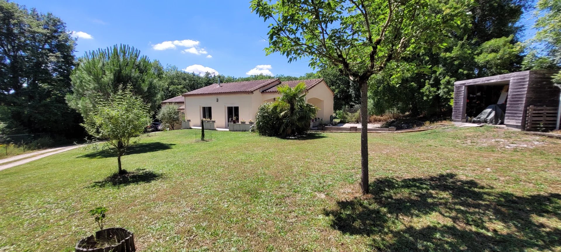 Contemporary 4-bed house with pool in the countryside, Midi-Pyrénées – France – BVI76007