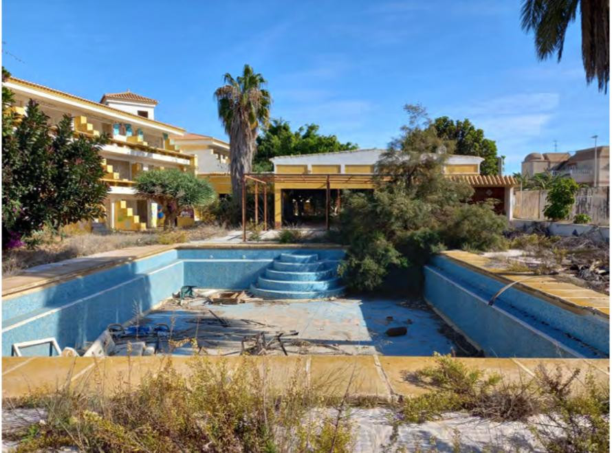 58 bedroom Unique Building in Roquetas De Mar, Almeria, Spain – 428-03955P