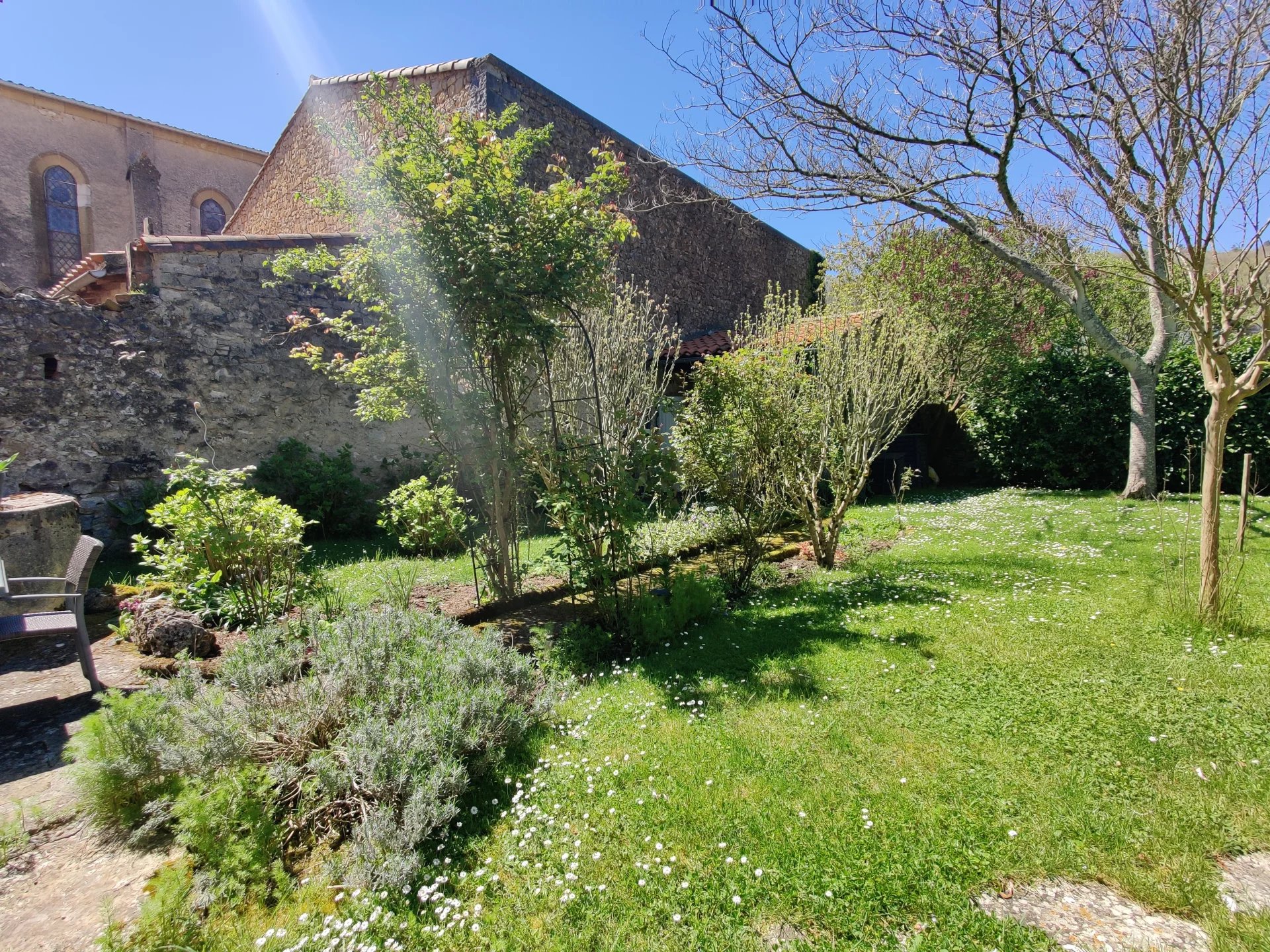 Charming 3 bedroom 2 bathroom village house with garden, Languedoc-Roussillon – France – BVI79839