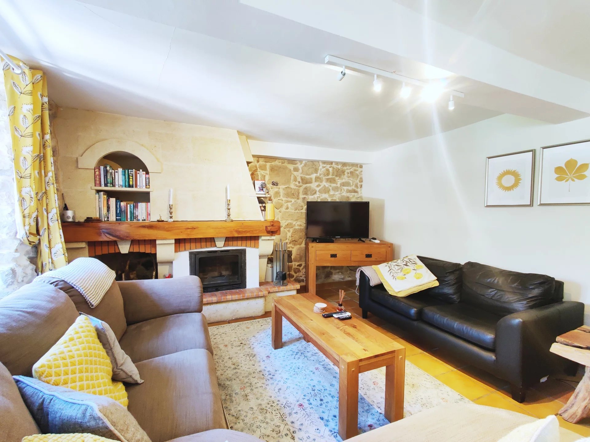 Charming 3 bedroom 2 bathroom village house with garden, Languedoc-Roussillon – France – BVI79839