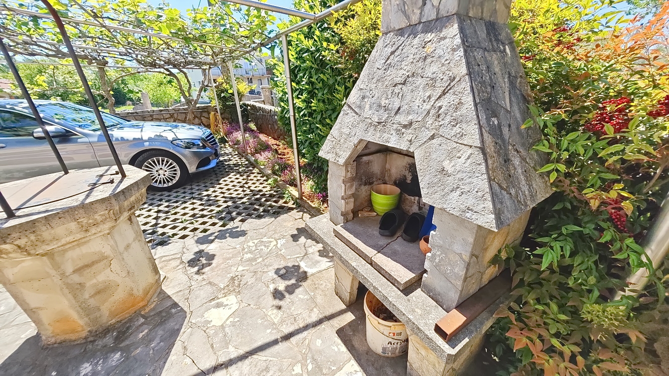 4 bedroom villa in Malinska-Dubašnica, Croatia – 103357