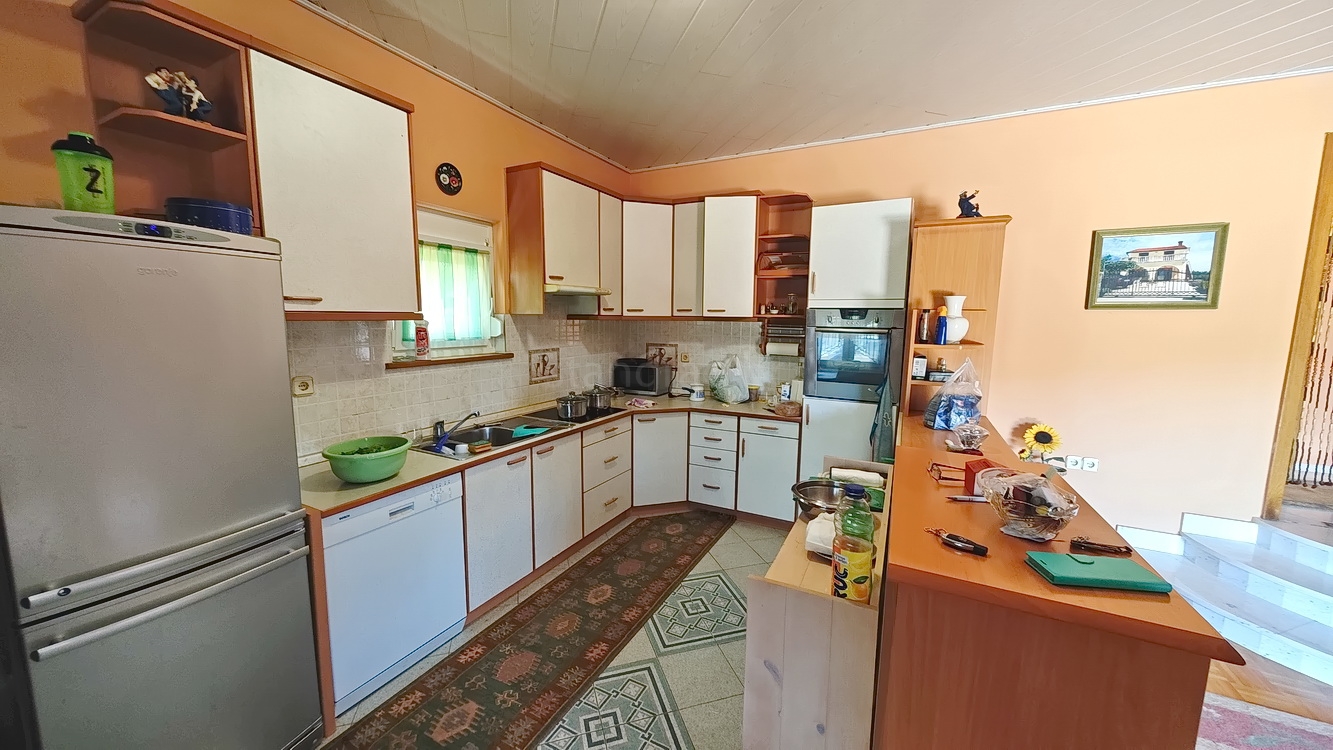 4 bedroom villa in Malinska-Dubašnica, Croatia – 103357