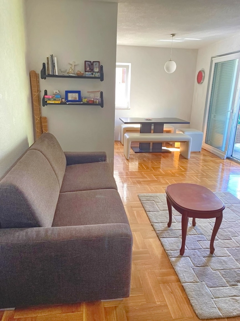 2 bedroom apartment in Malinska-Dubašnica, Croatia – 103356