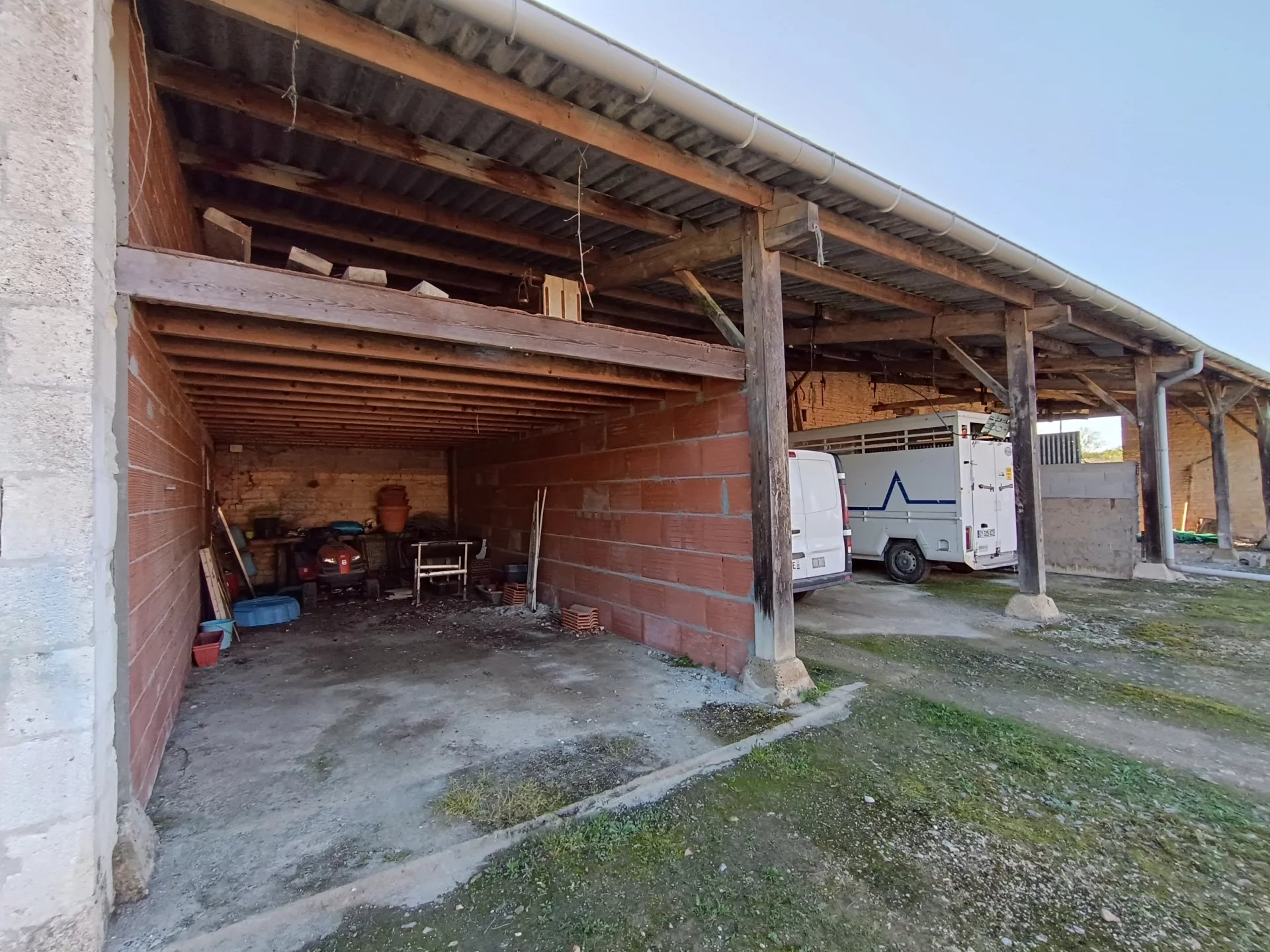 Just 15 minutes from Niort!, Poitou-Charentes – France – BVI80299