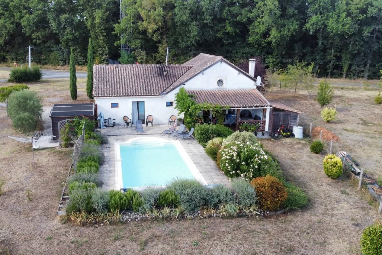 3 bed detached with pool and far reaching views, Aquitaine – France – BVI77011