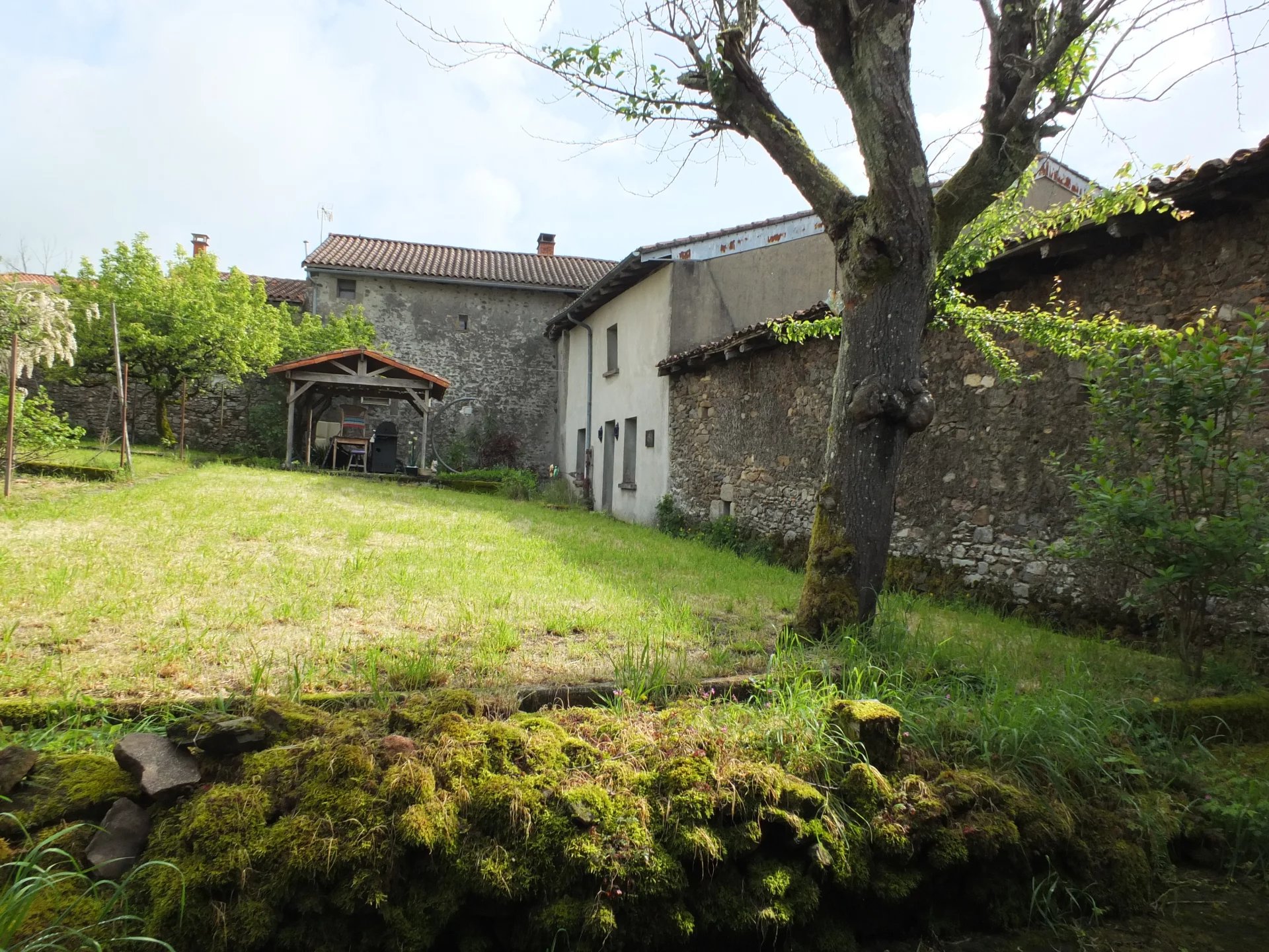 Spacious Village Home Full of Character and Potential, Poitou-Charentes – France – BVI80623