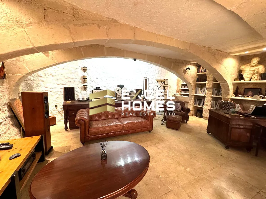 3 bedroom Character House in Dingli, Malta – 62509