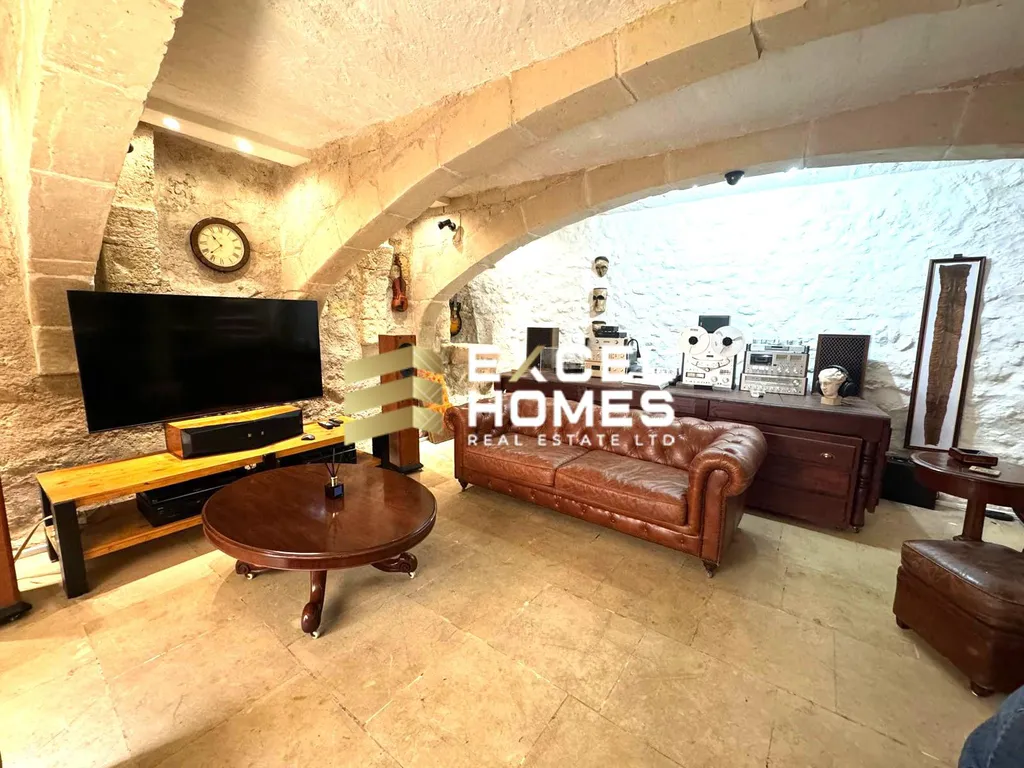 3 bedroom Character House in Dingli, Malta – 62509