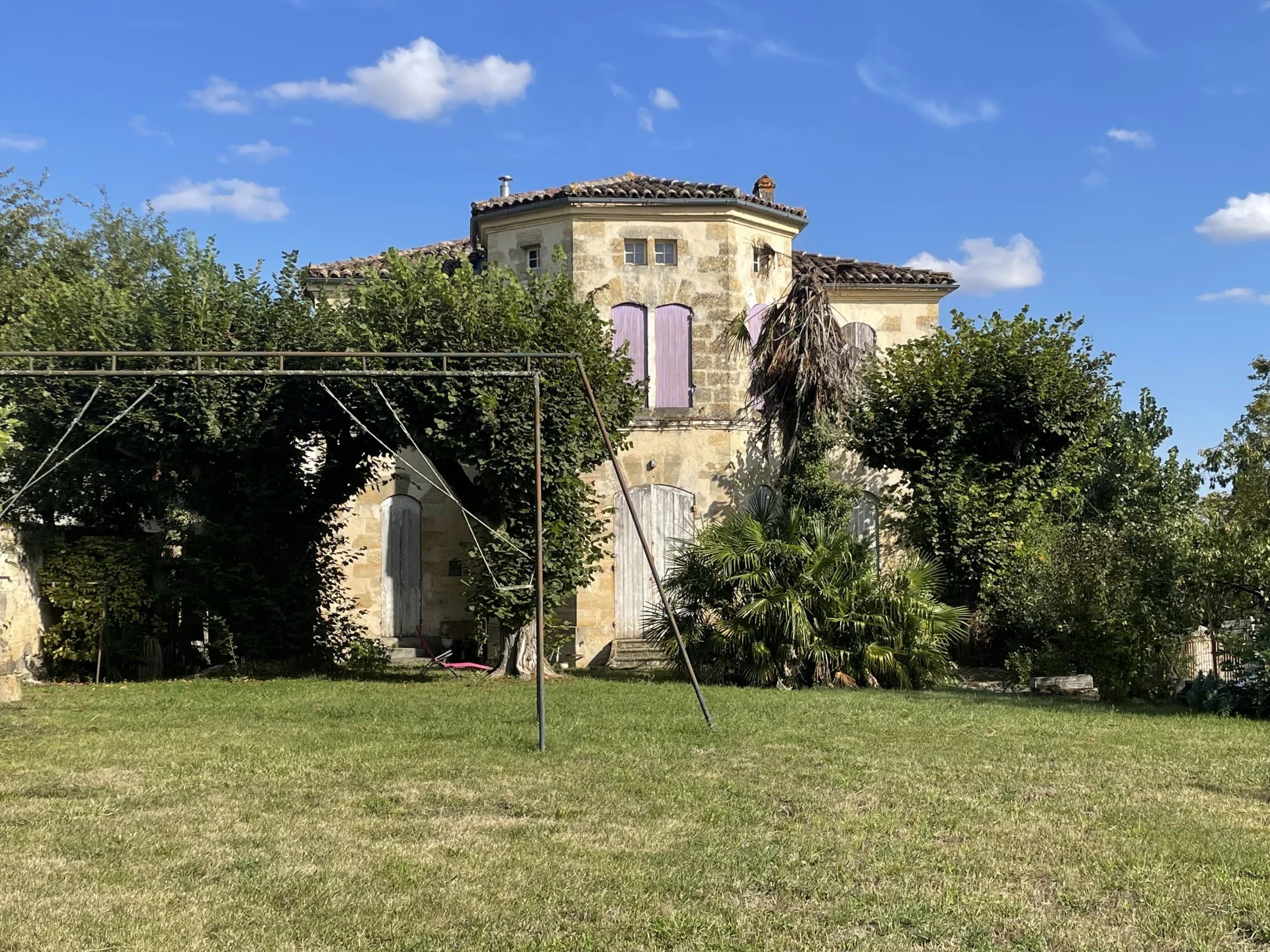 A True Gem – 19th-Century Former Presbytery with a Landscaped Garden, Aquitaine – France – BVI80323