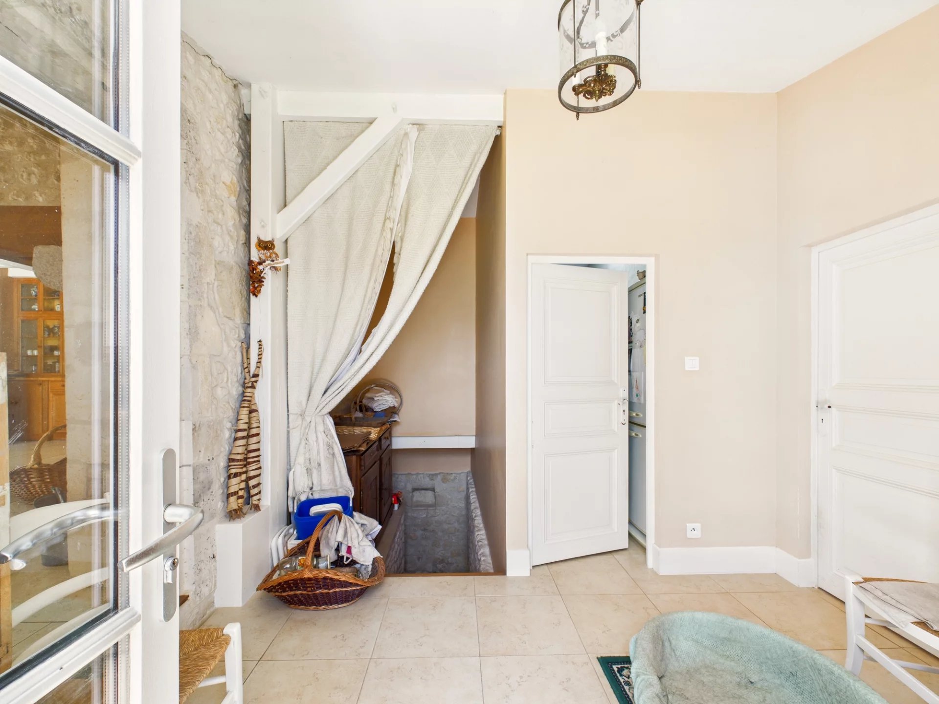 Charming Farmhouse with Modern Amenities in Sainte-Souline, Poitou-Charentes – France – BVI79997