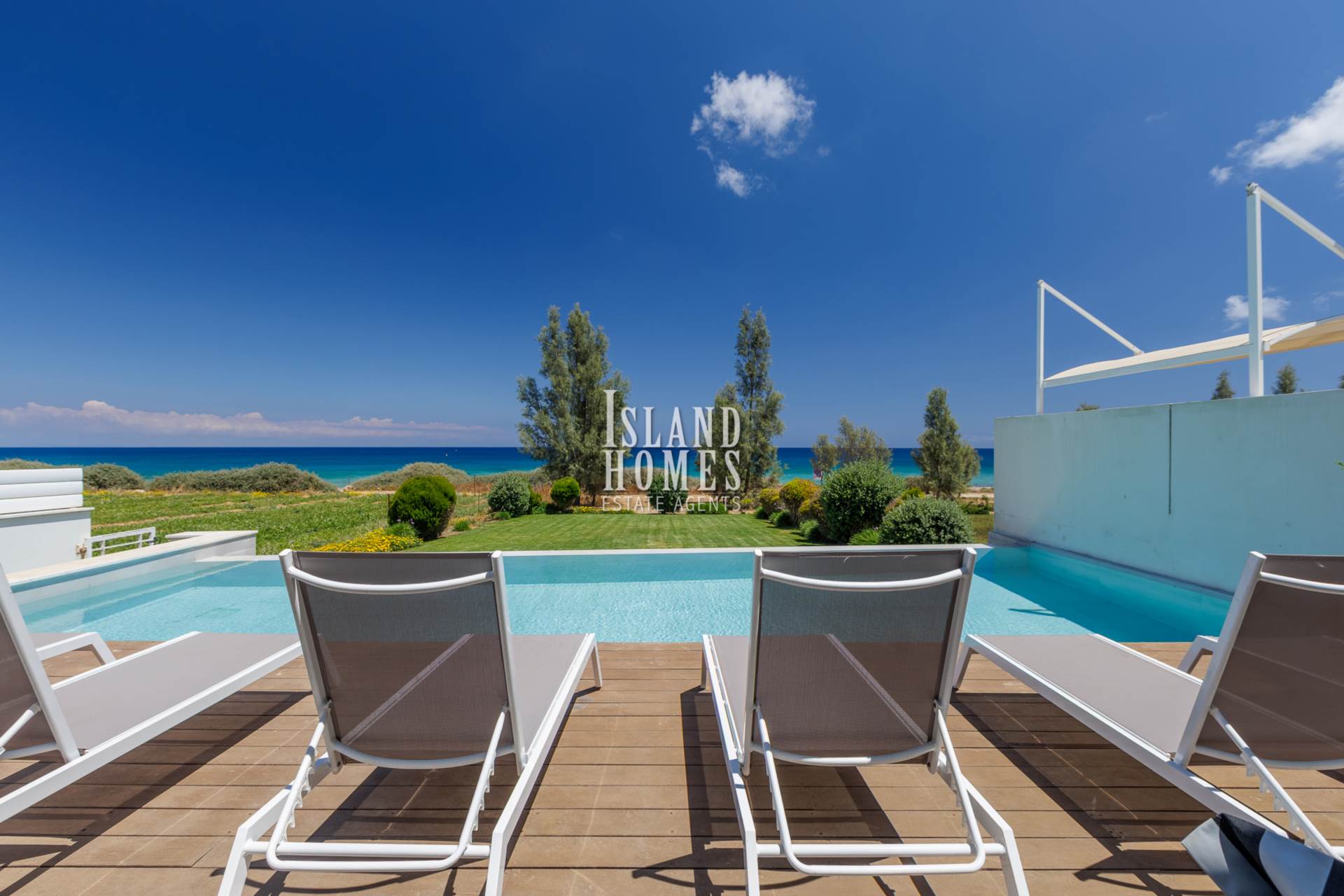 4 bedroom Detached in Ayia Triada, Famagusta, Cyprus – PtA103