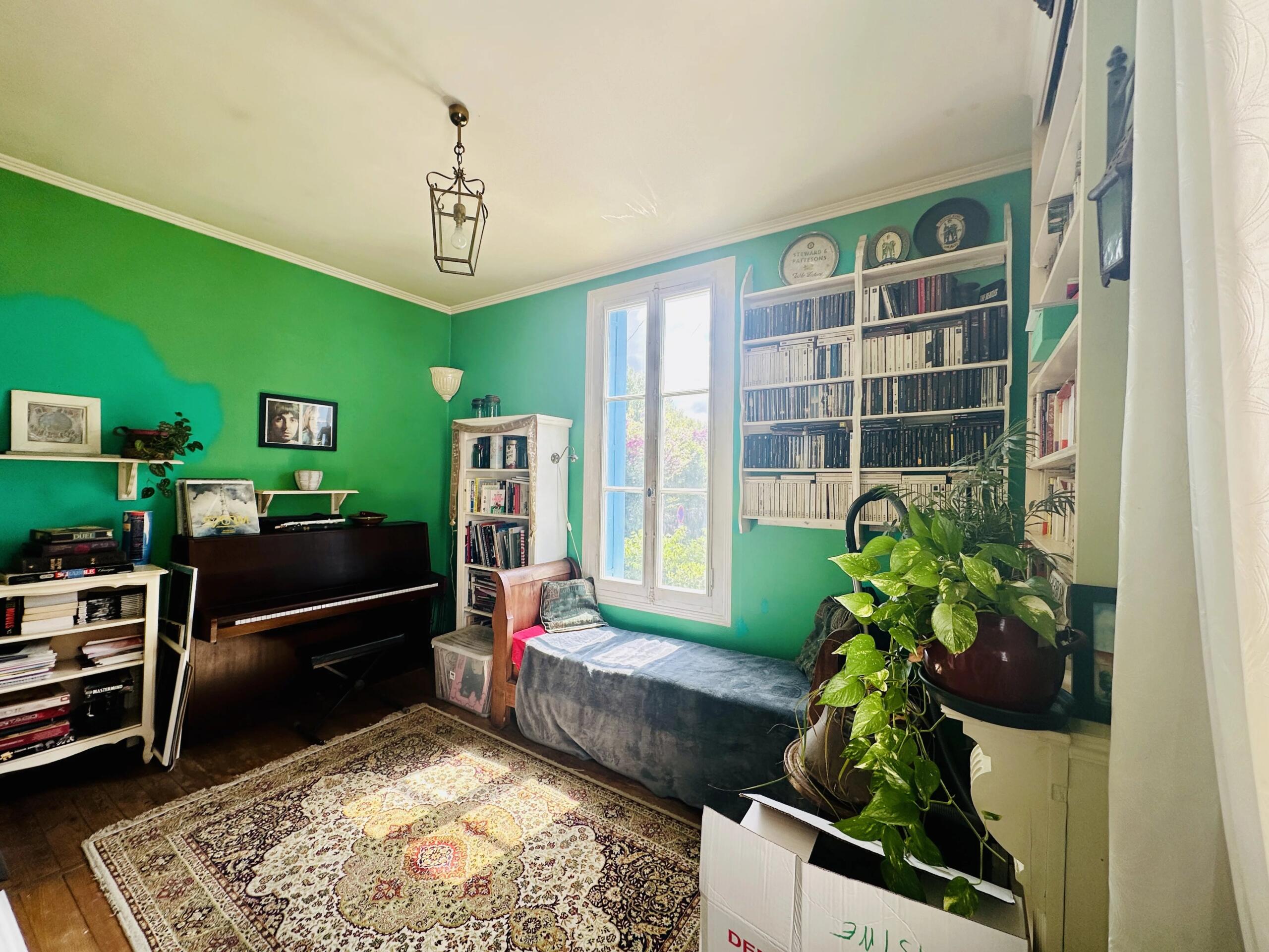 6 bedroom house with garden and garage, Aquitaine – France – BVI75940