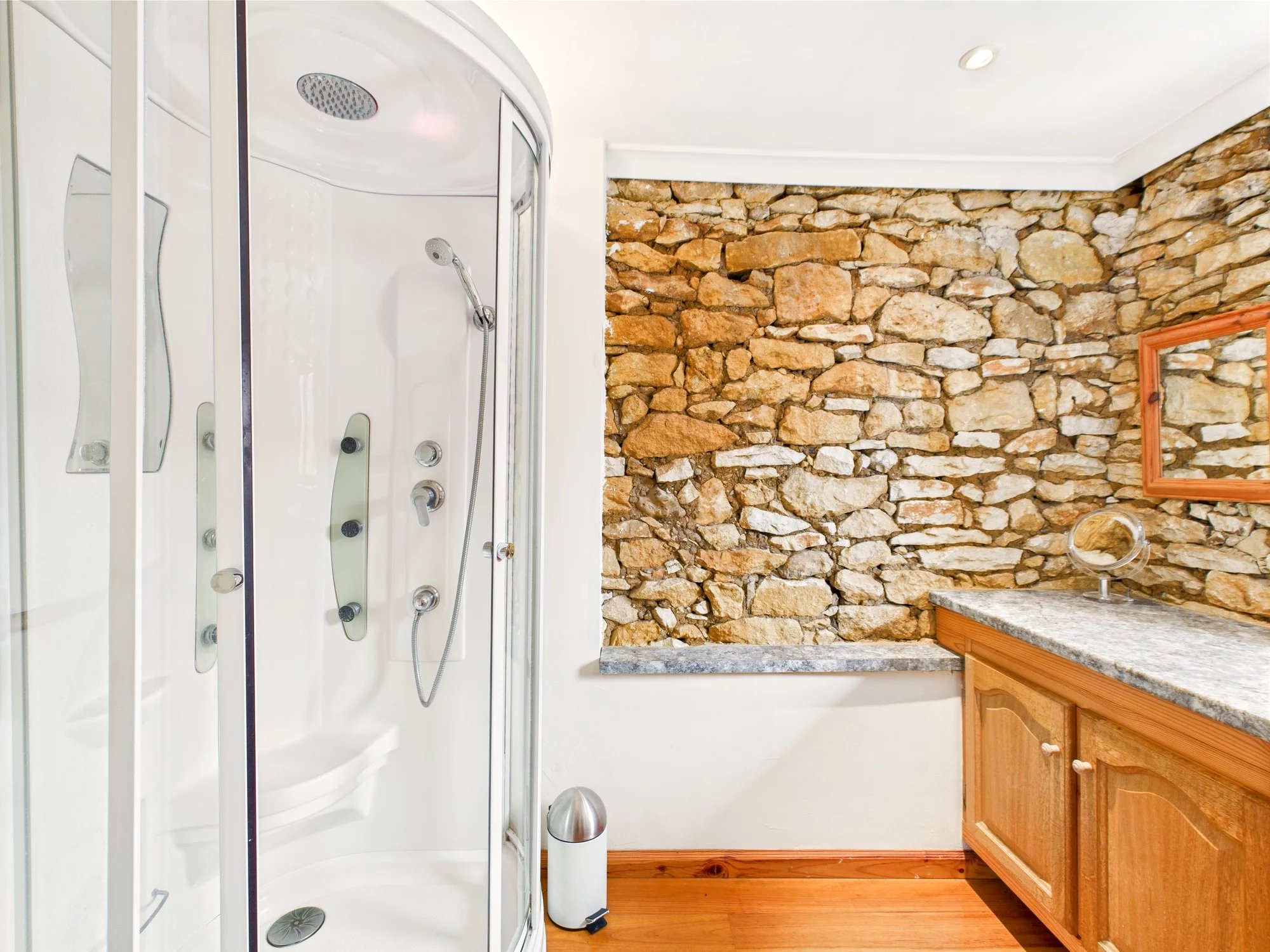 A picturesque ensemble of properties nestled in the heart of the Périgord Noir, Aquitaine – France – BVI77715