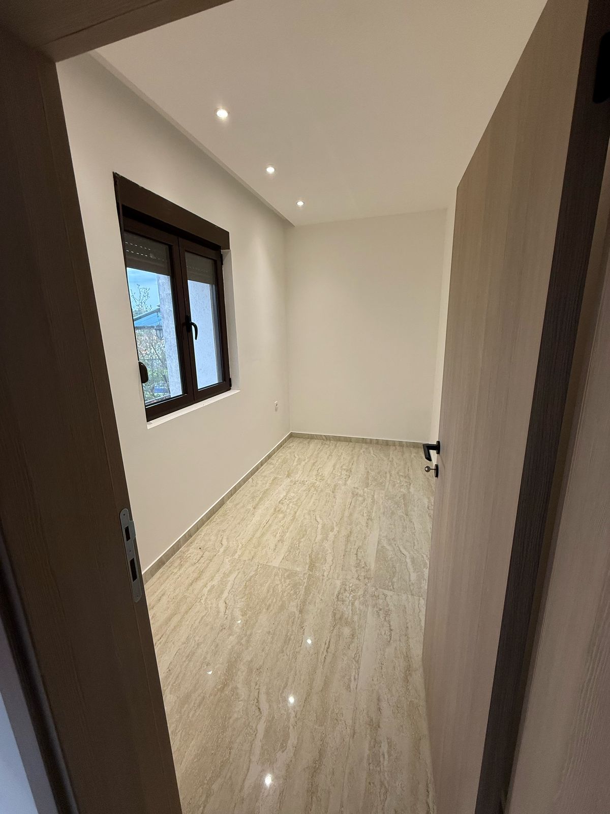 2 bedroom Apartment in Tivat, Montenegro – CMM52825