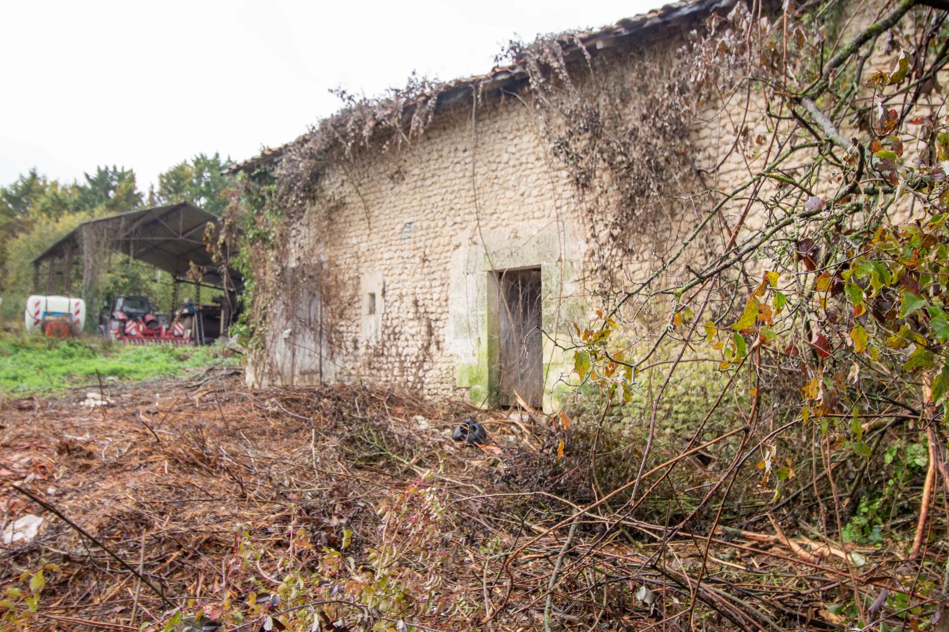 Barn conversion to finish with beautiful views!, Aquitaine – France – BVI65533