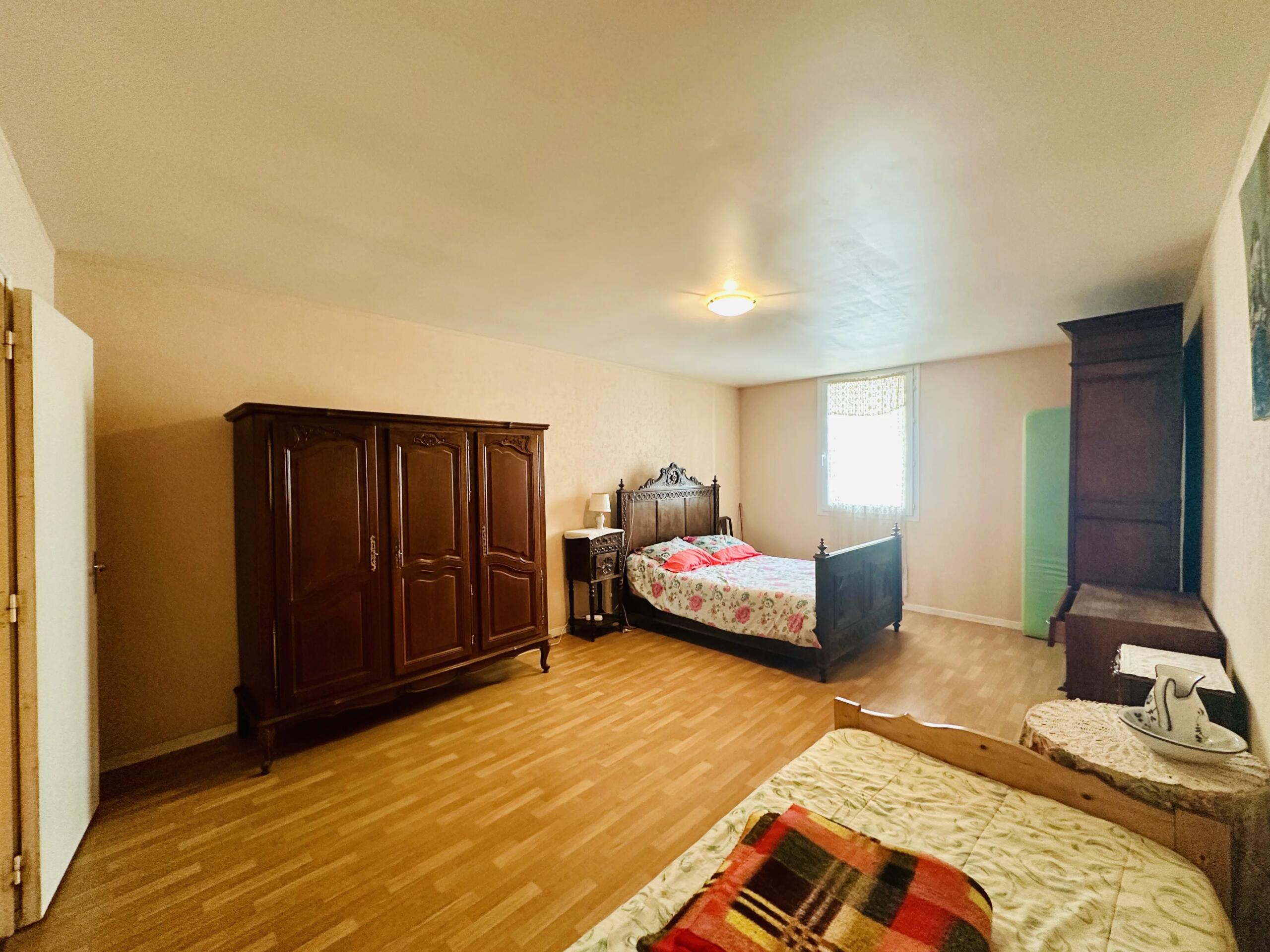 3 bedroom townhouse in centre of Eymet, Aquitaine – France – BVI80519