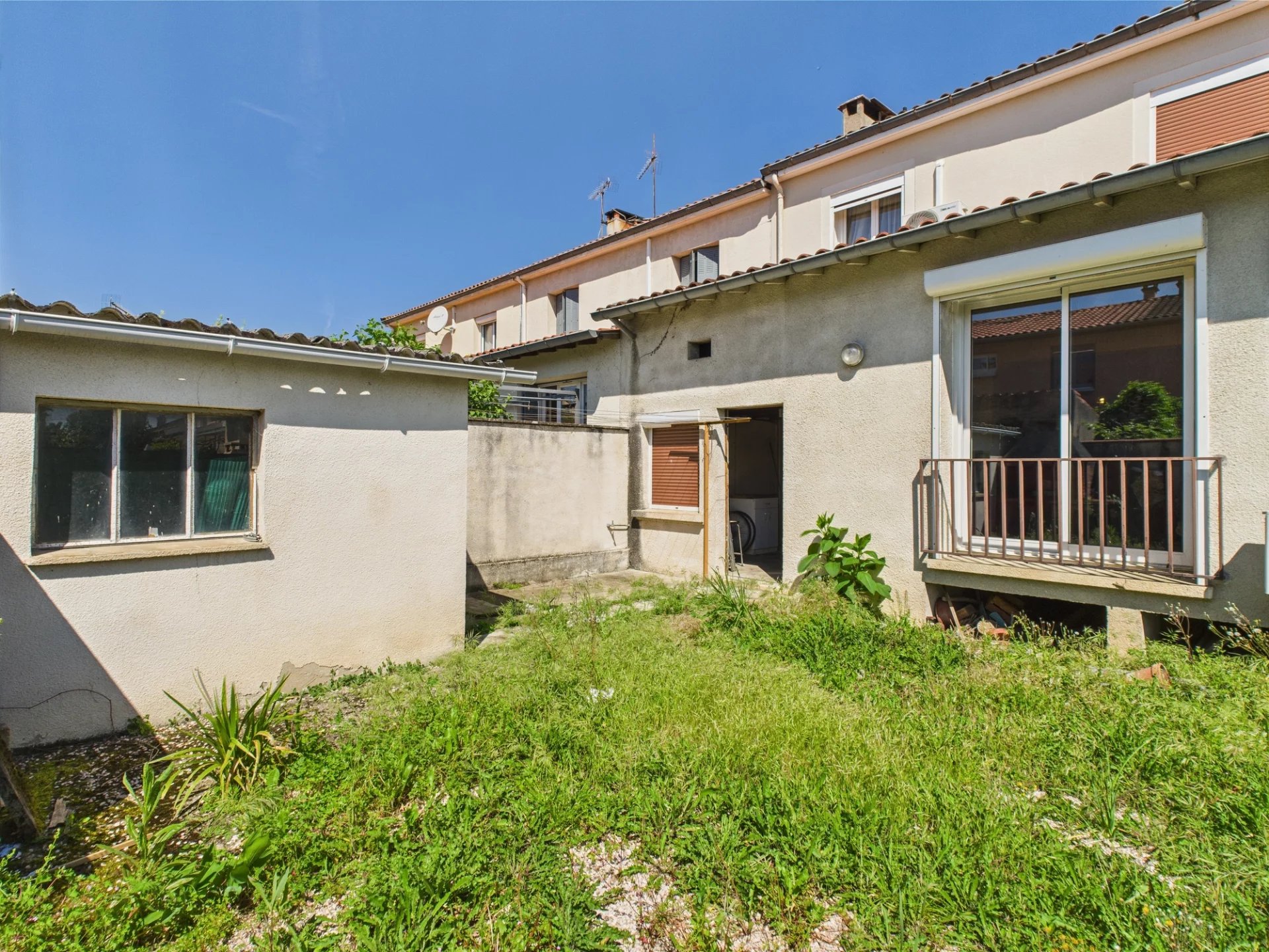 Albi: 3 bedroom house with garage and small garden front and back, Midi-Pyrénées – France – BVI80773