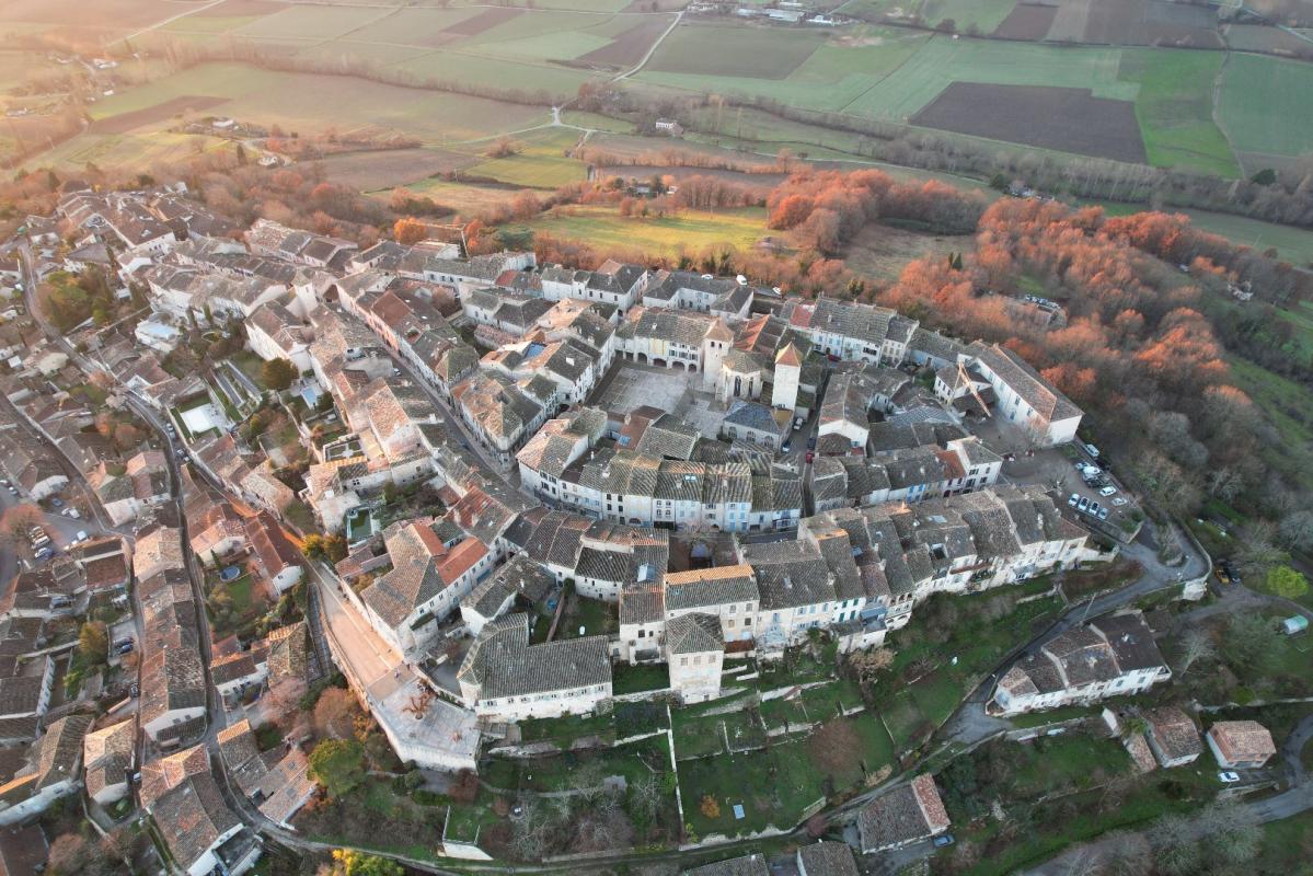 2 bedroom maison a renover in Lauzerte, Tarn-et-Garonne, France – 12023371535