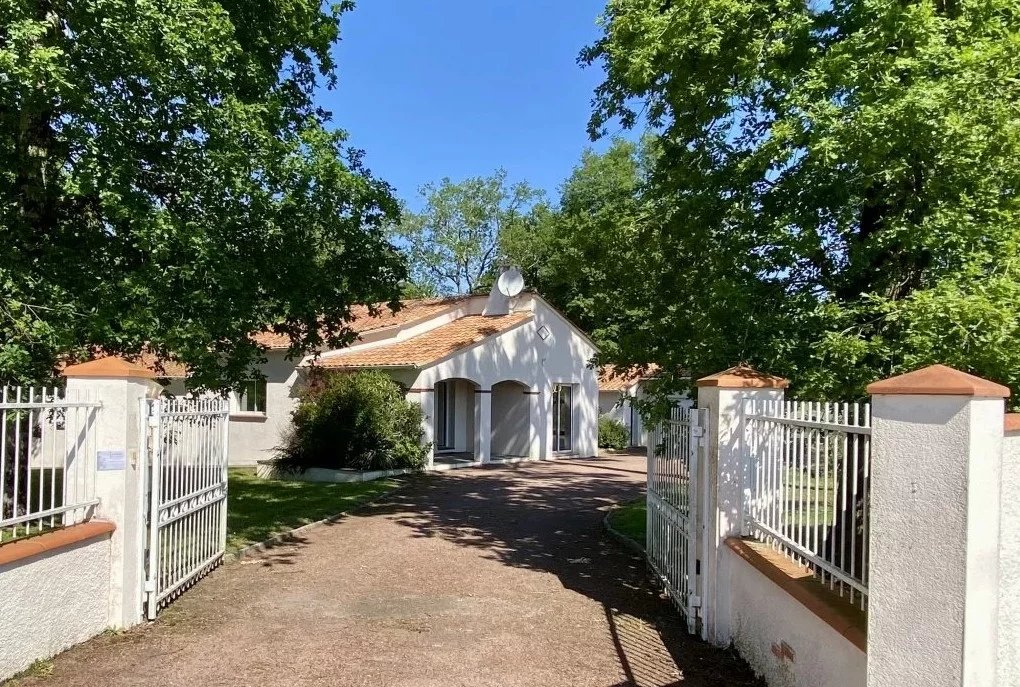 Exceptional home at the gateway to Bergerac, Aquitaine – France – BVI80661