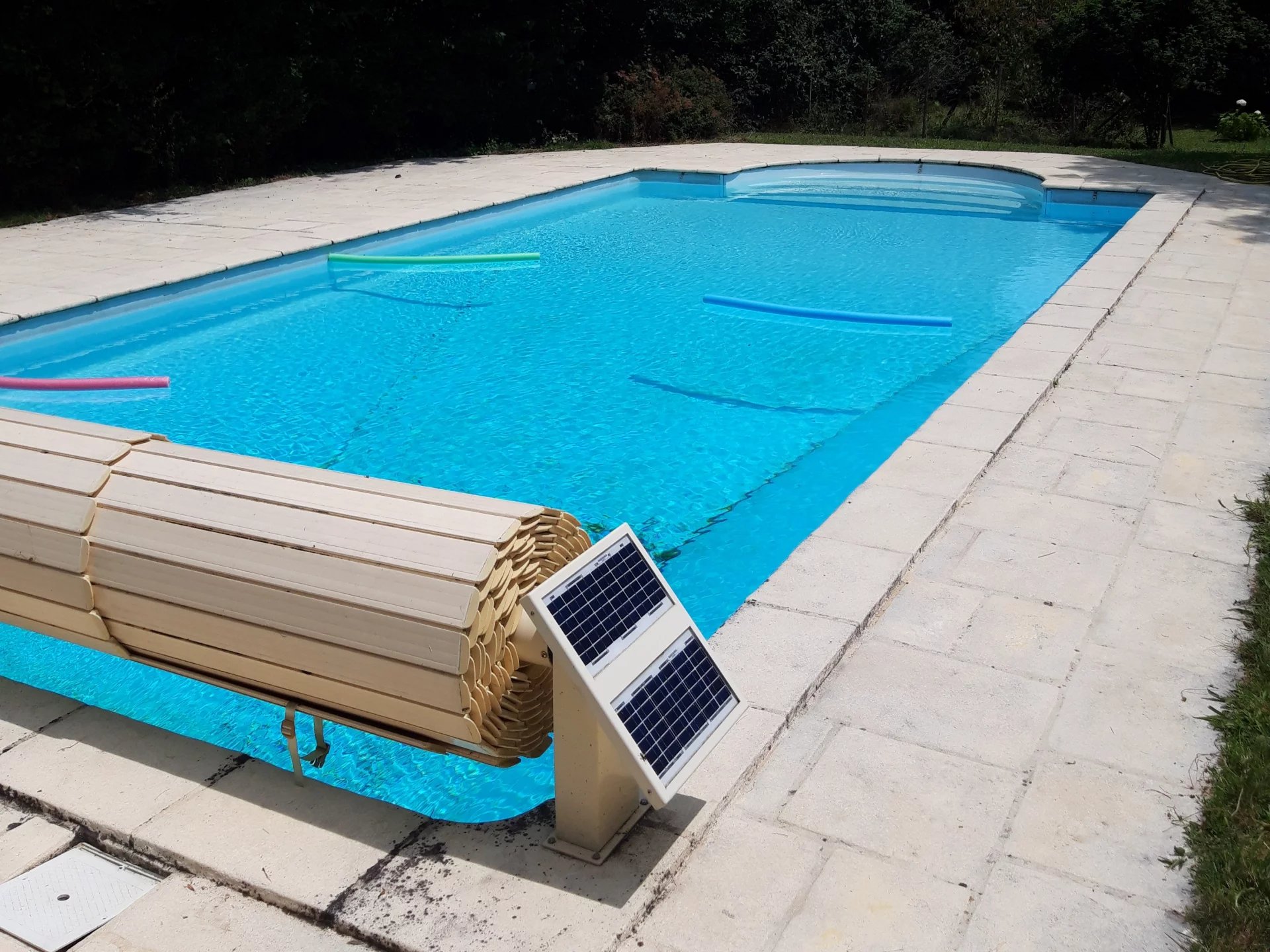 Charming French countryside retreat with guest house, pool, jacuzzi and sauna, Midi-Pyrénées – France – BVI79296