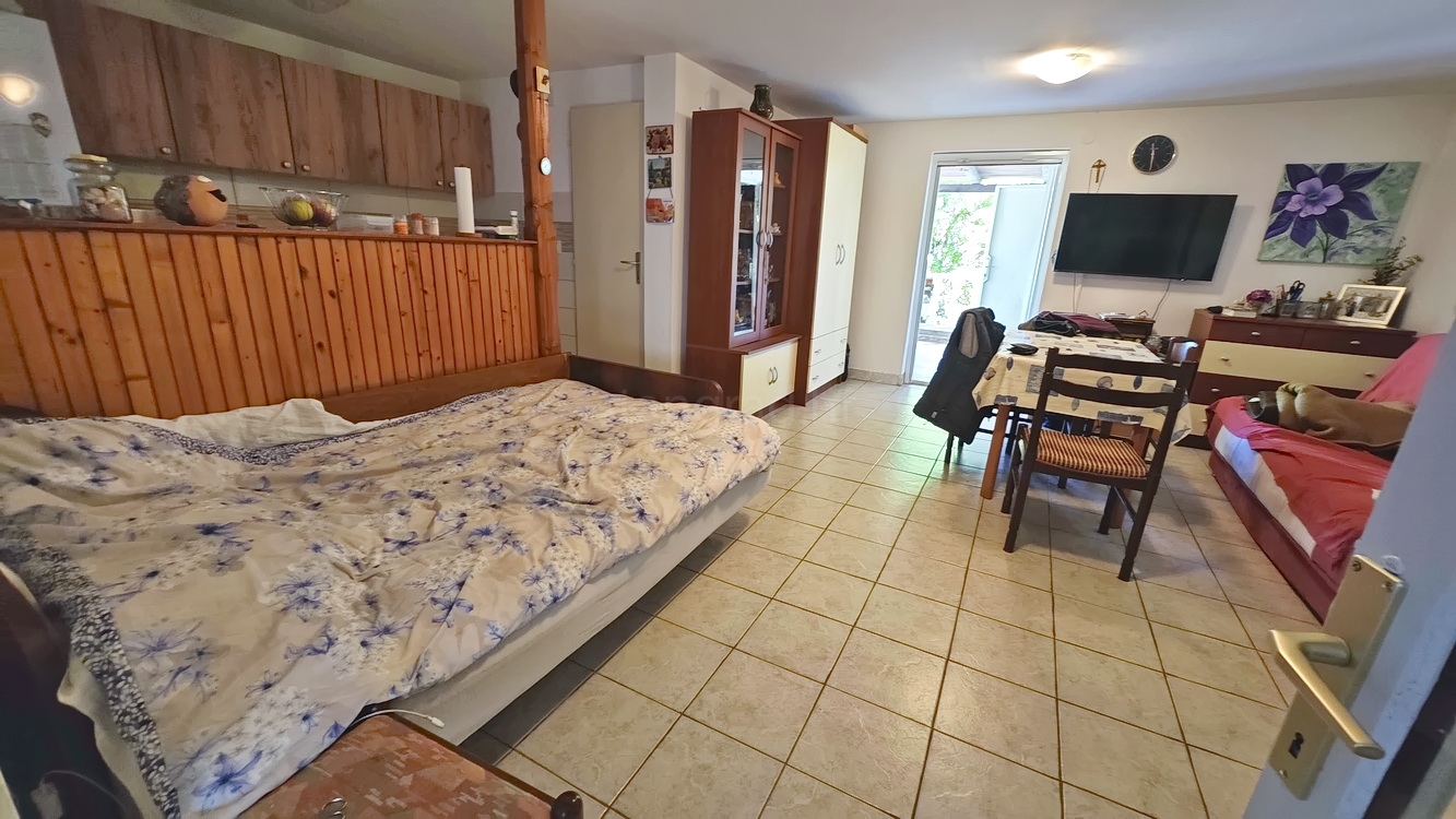 3 bedroom villa in Vrbnik, Croatia – 103363