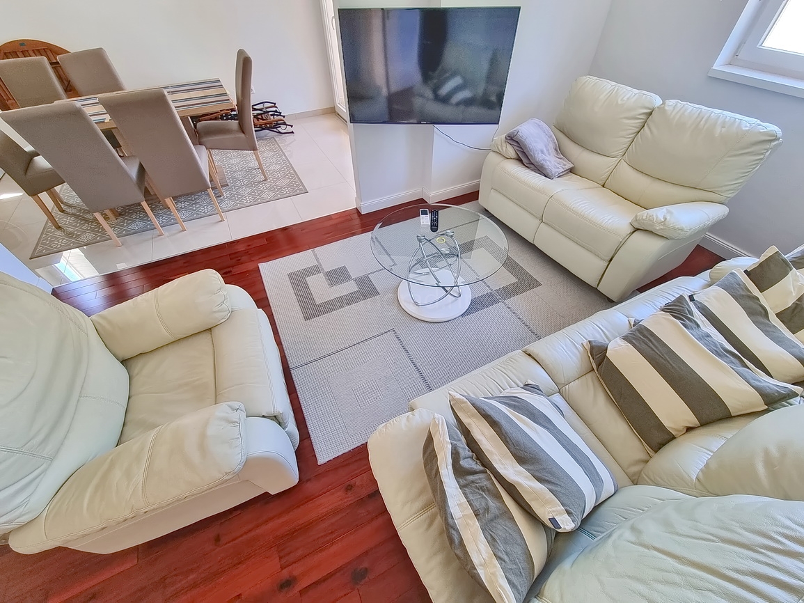 3 bedroom apartment in Malinska-Dubašnica, Croatia – 103343