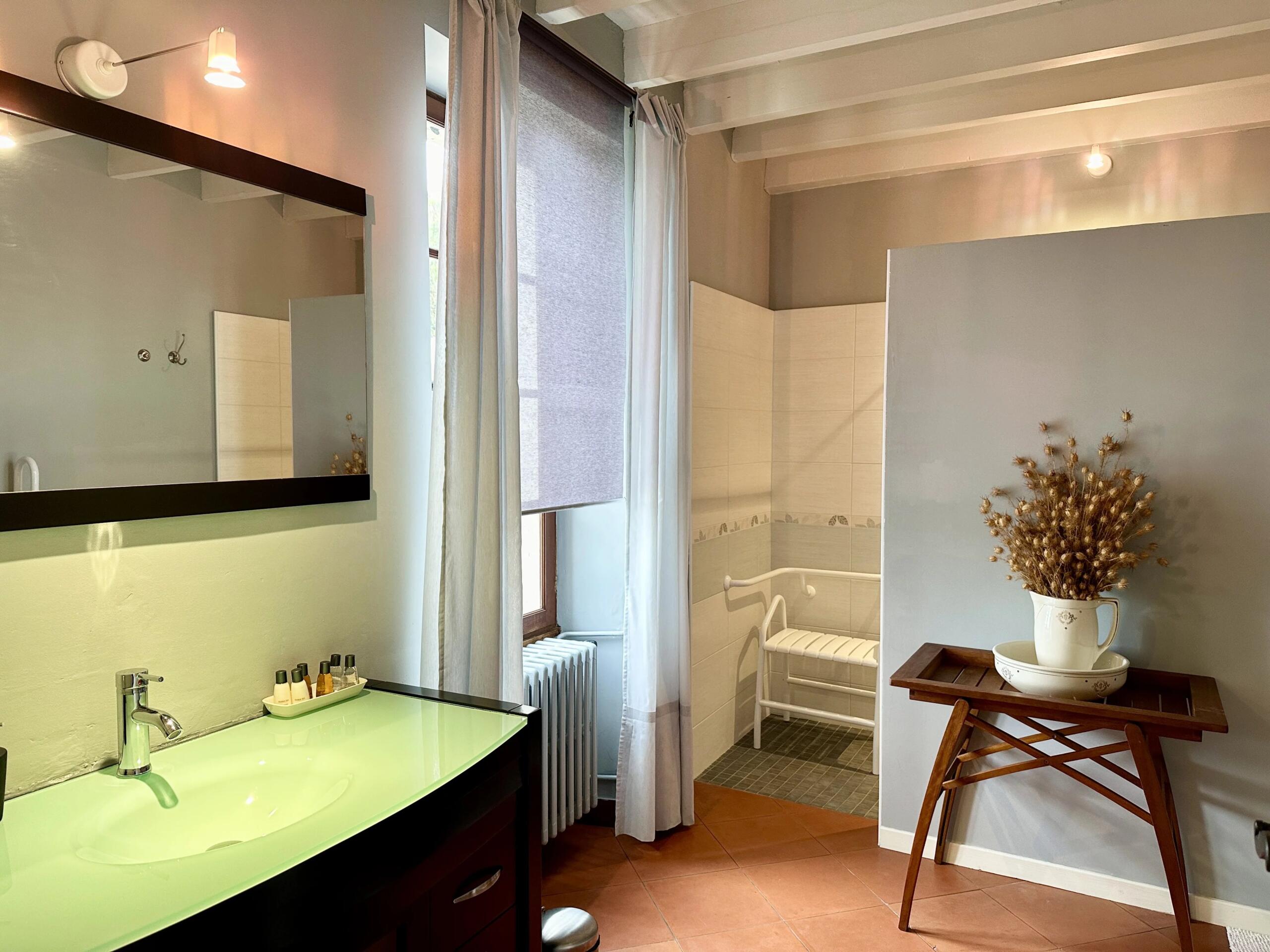 Glorious 4-bed house with lovely views, Aquitaine – France – BVI74598