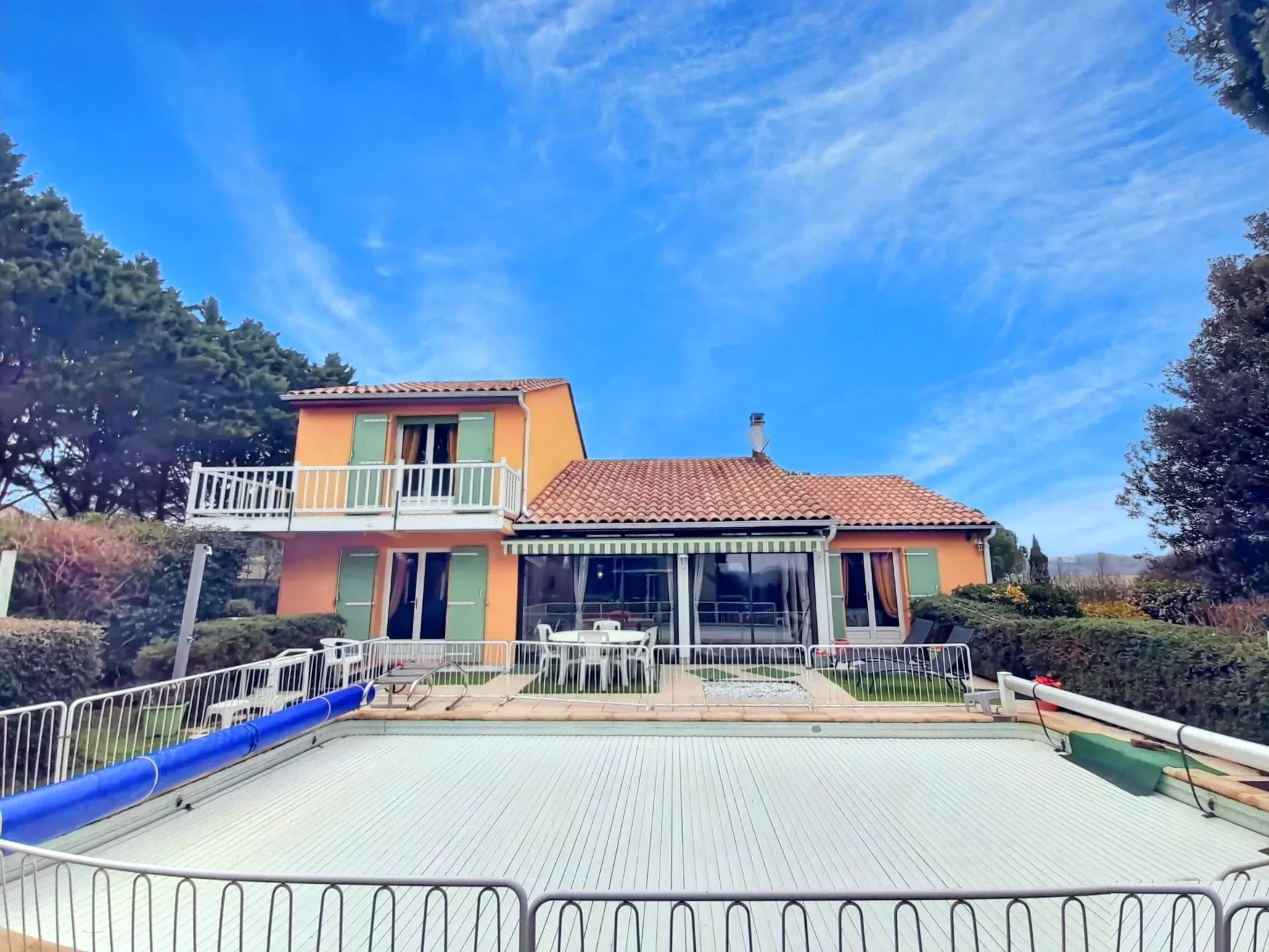 Unique detached home enjoying stunning views, a pool and parkland gardens, Aquitaine – France – BVI78672