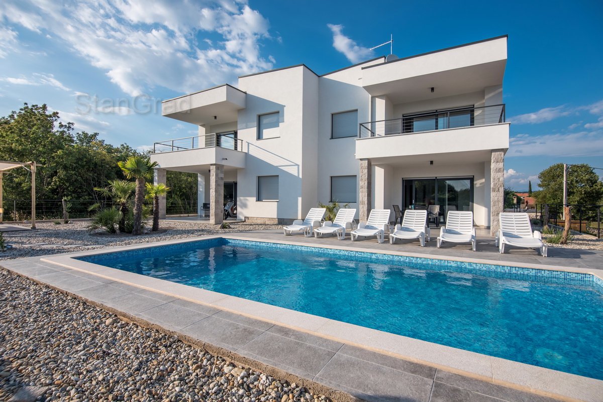 8 bedroom villa in Krk, Croatia – 101252