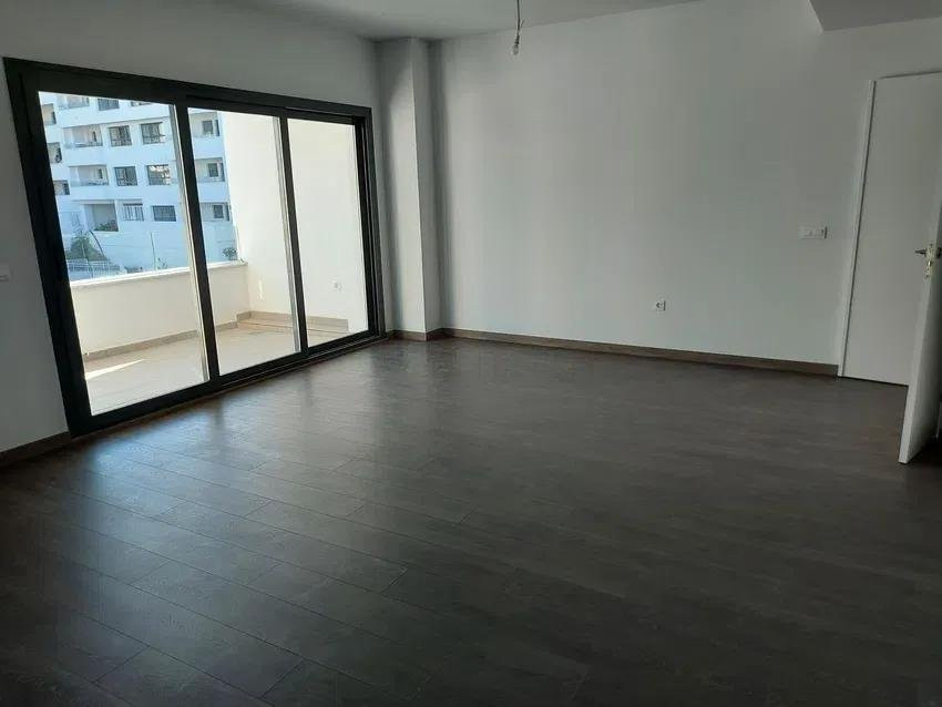 2 bedroom Apartment in Estepona, Malaga, Spain – 428-04473D