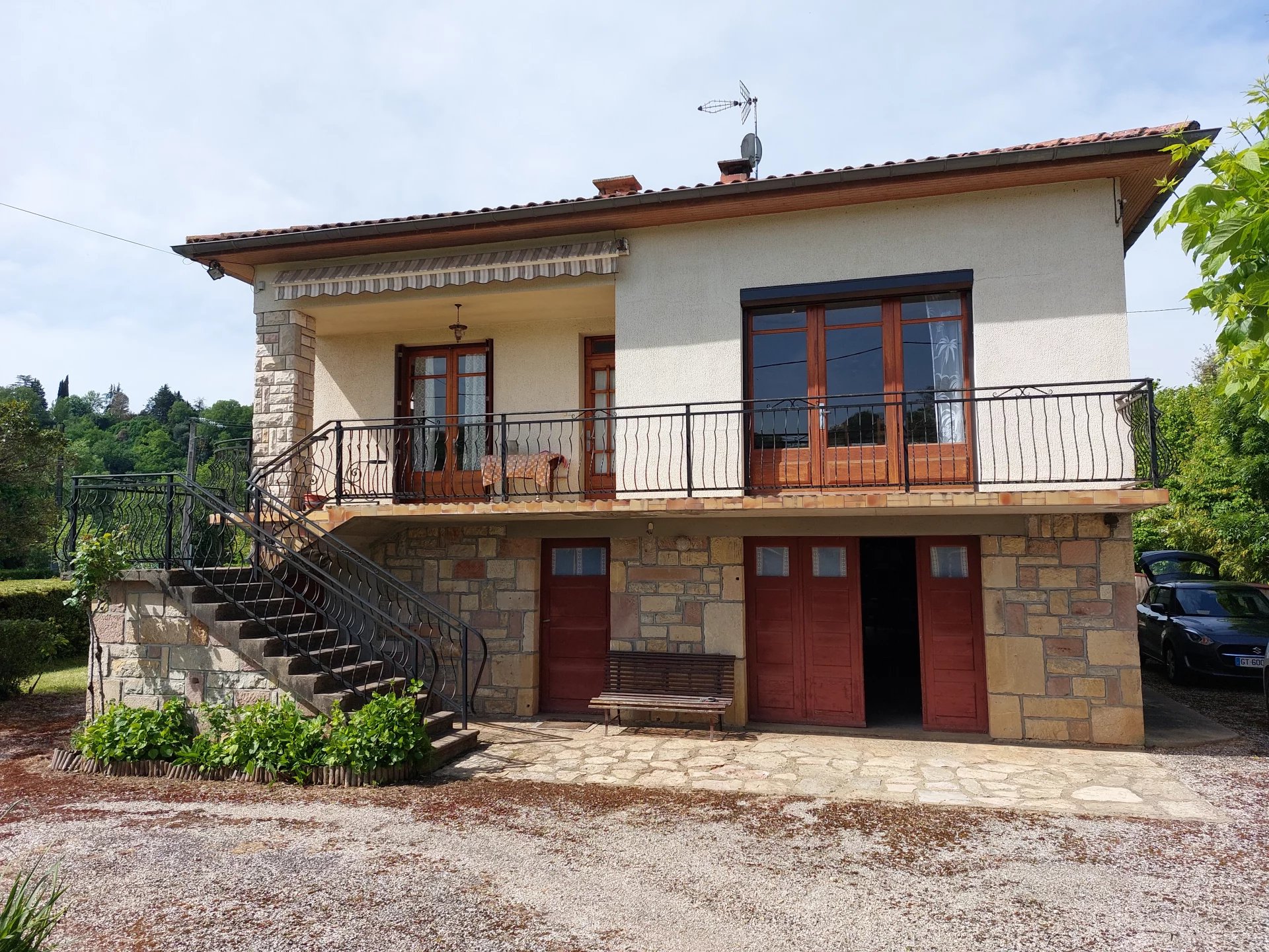 5 bedroomed house close to amenities, Midi-Pyrénées – France – BVI80830