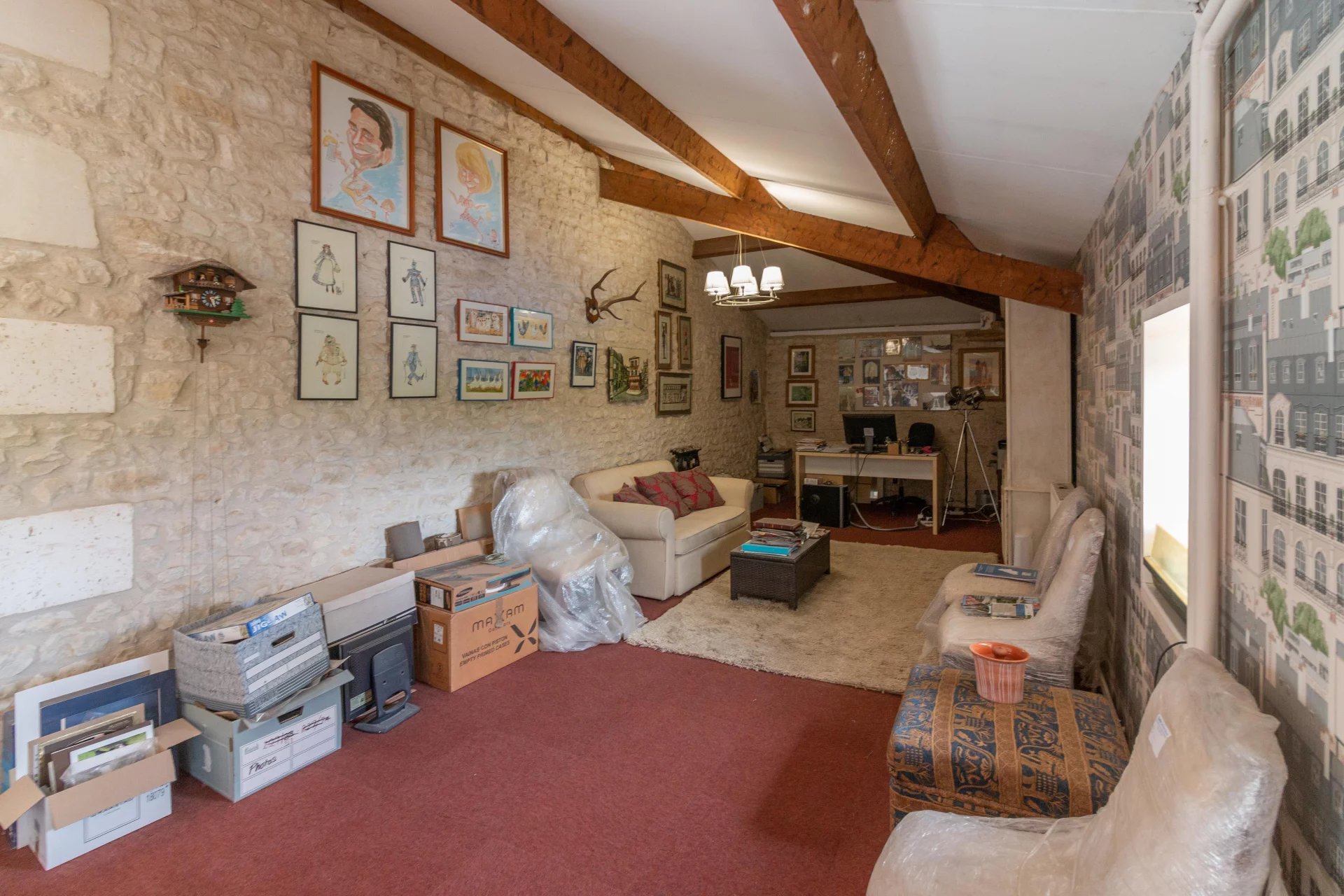 Beautifully presented Maison de Maître with pool, Poitou-Charentes – France – BVI68230