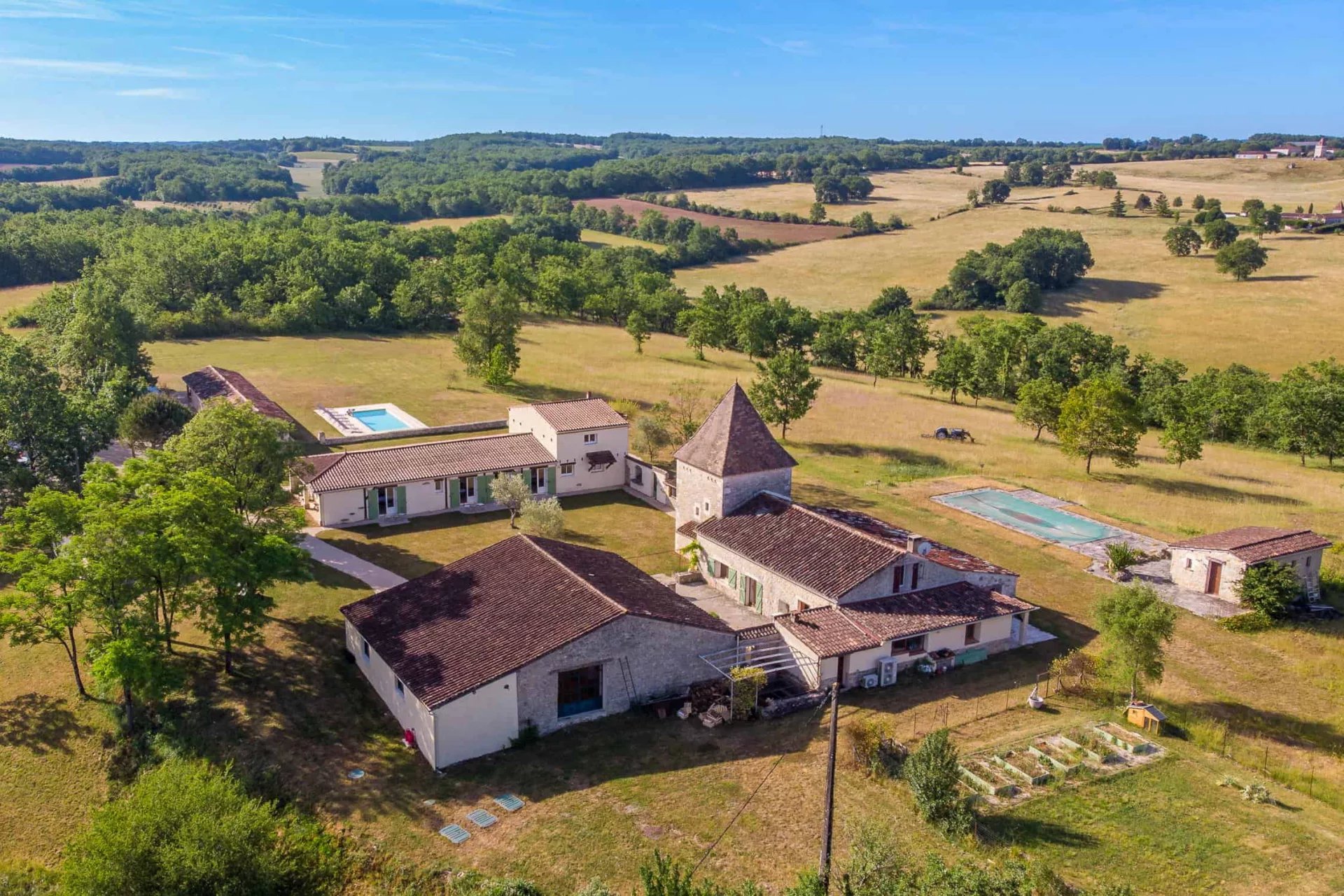 Quintessential French lifestyle and revenue potential!, Aquitaine – France – BVI72013