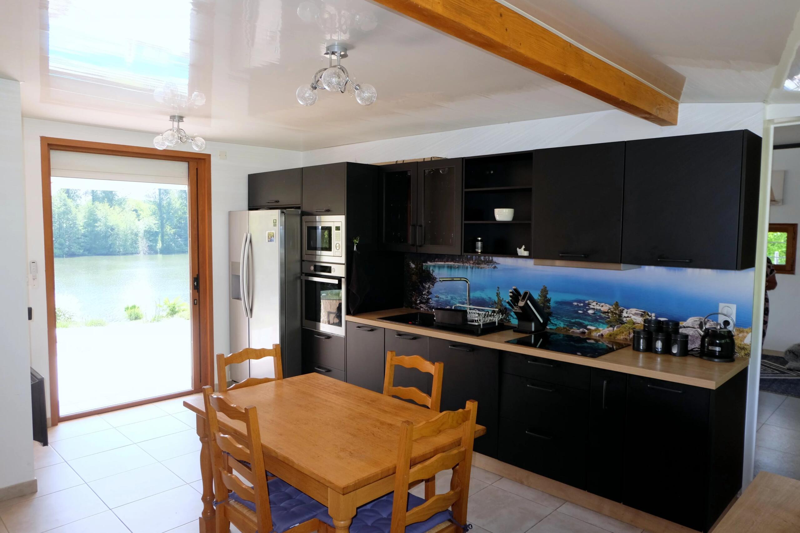 Gorgeous riverside property with pool, Aquitaine – France – BVI80953