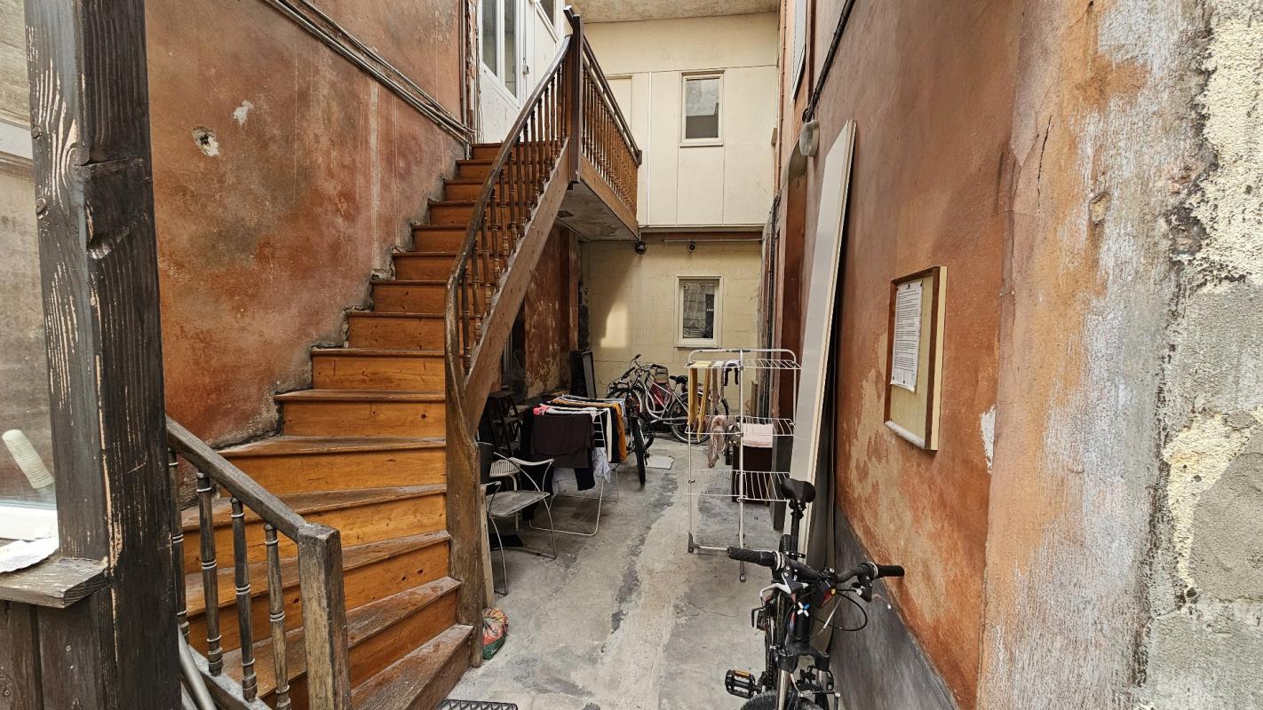 immeuble in Bordeaux, Gironde, France – 12023368259