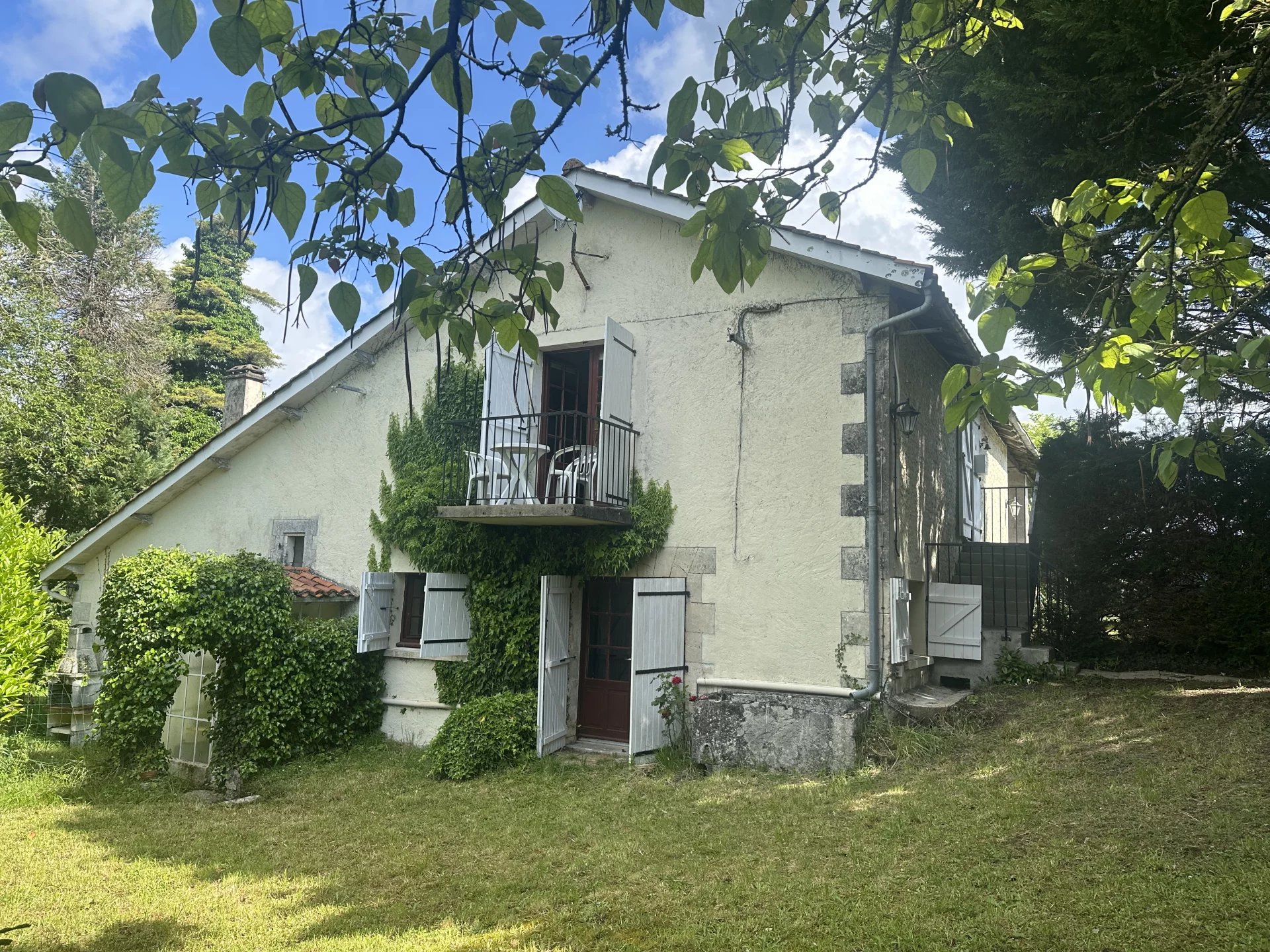 Charming Countryside Retreat – Two Homes, One Price!, Poitou-Charentes – France – BVI80208