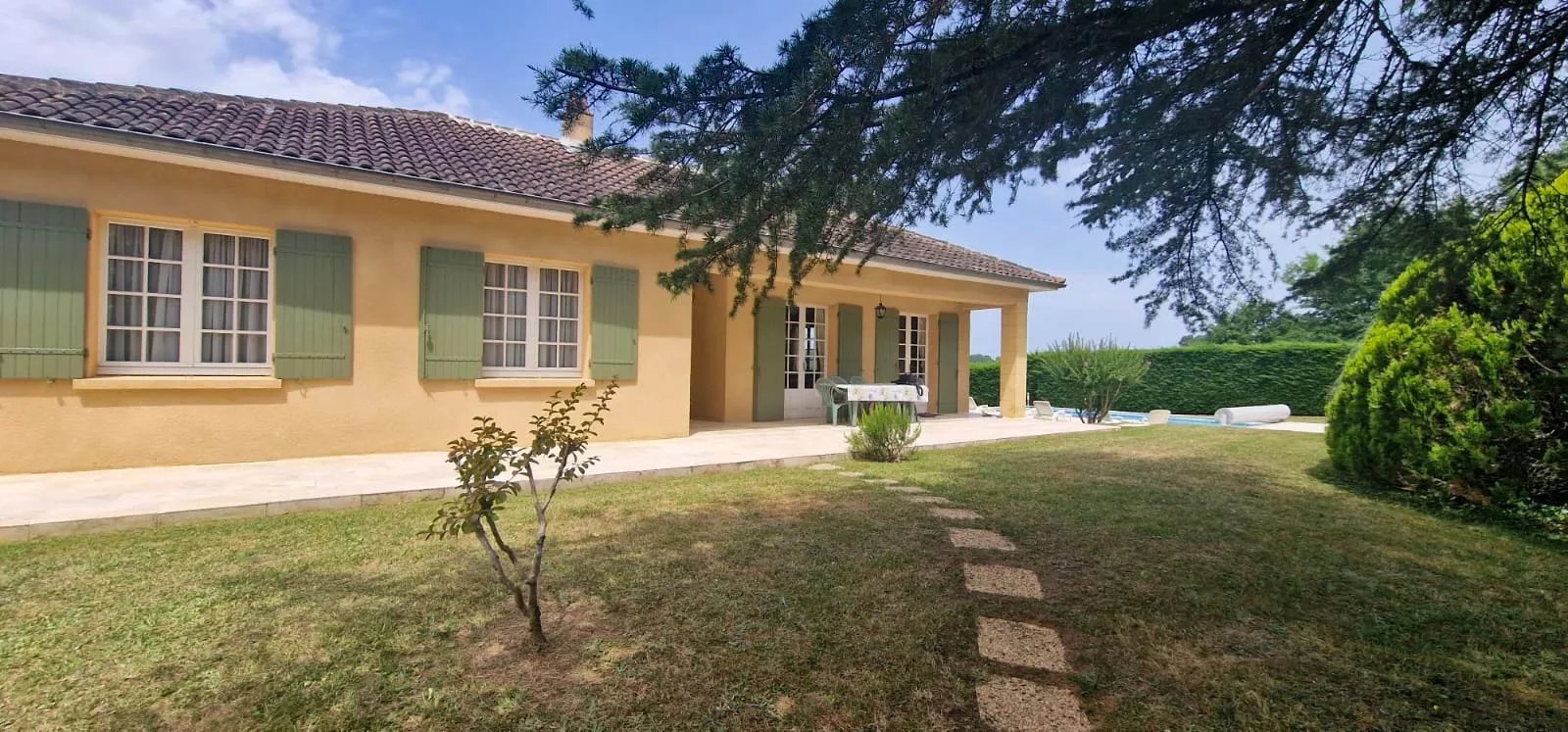 Charming, tranquil home near Monpazier with modern comforts, pool and view, Aquitaine – France – BVI70422