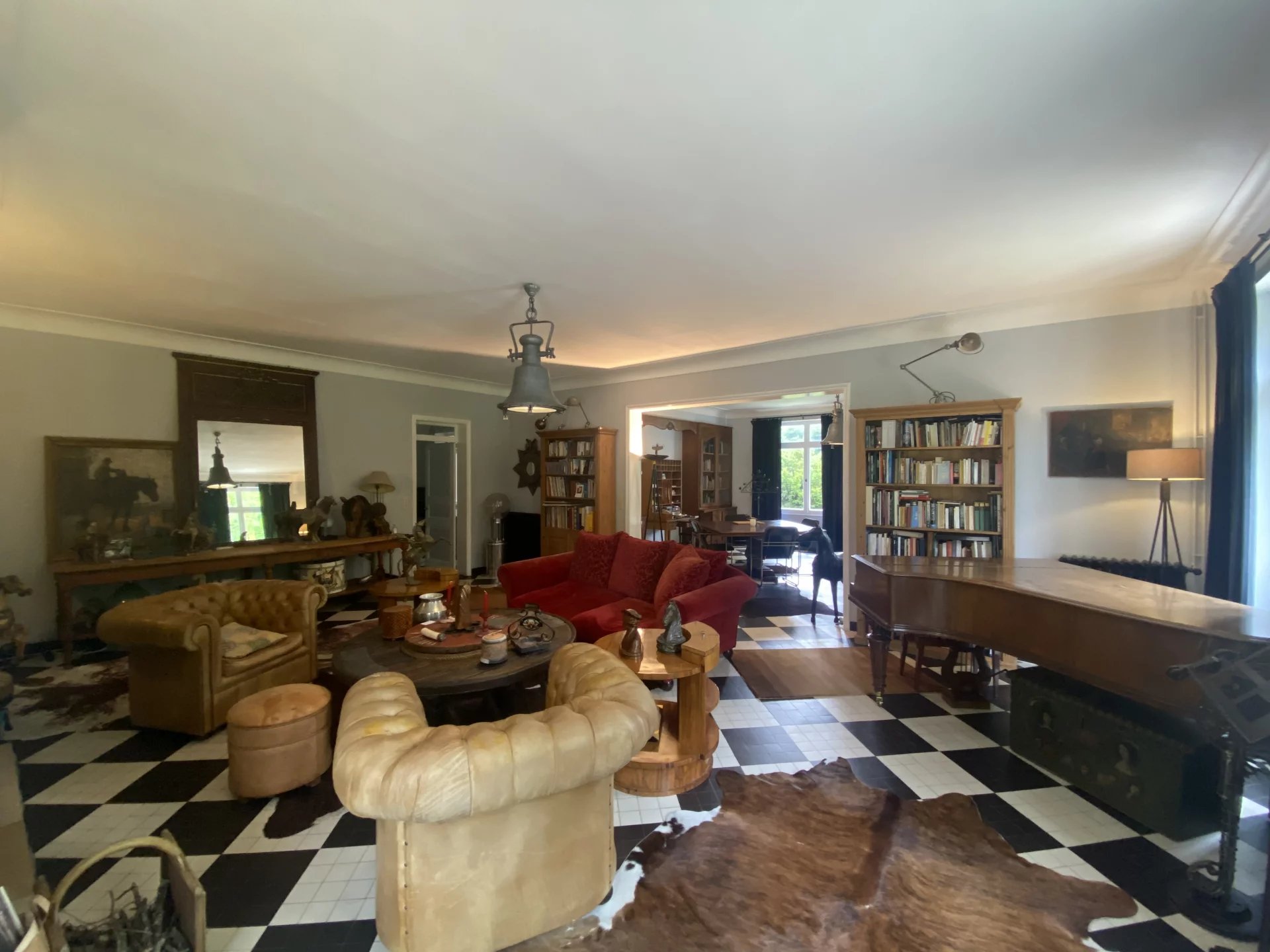 Exceptional Property – 11 Hectares with Lakes, River and Equestrian Facilities, Aquitaine – France – BVI80846