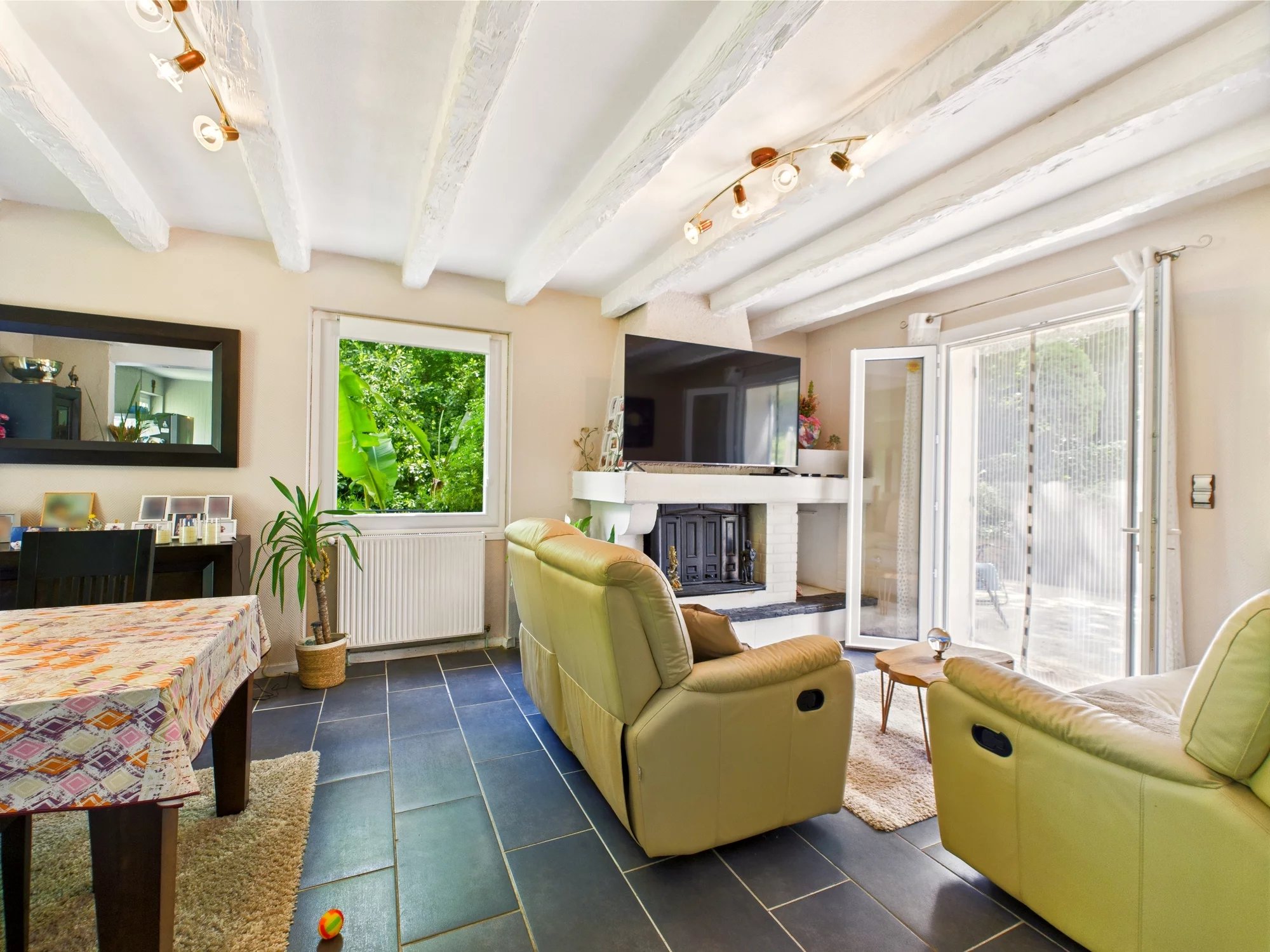 A great business opportunity located on the road into Sarlat-la-Canéda, Aquitaine – France – BVI79545