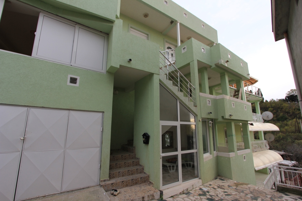 24 bedroom Hotel in Bar, Montenegro – CMM2723